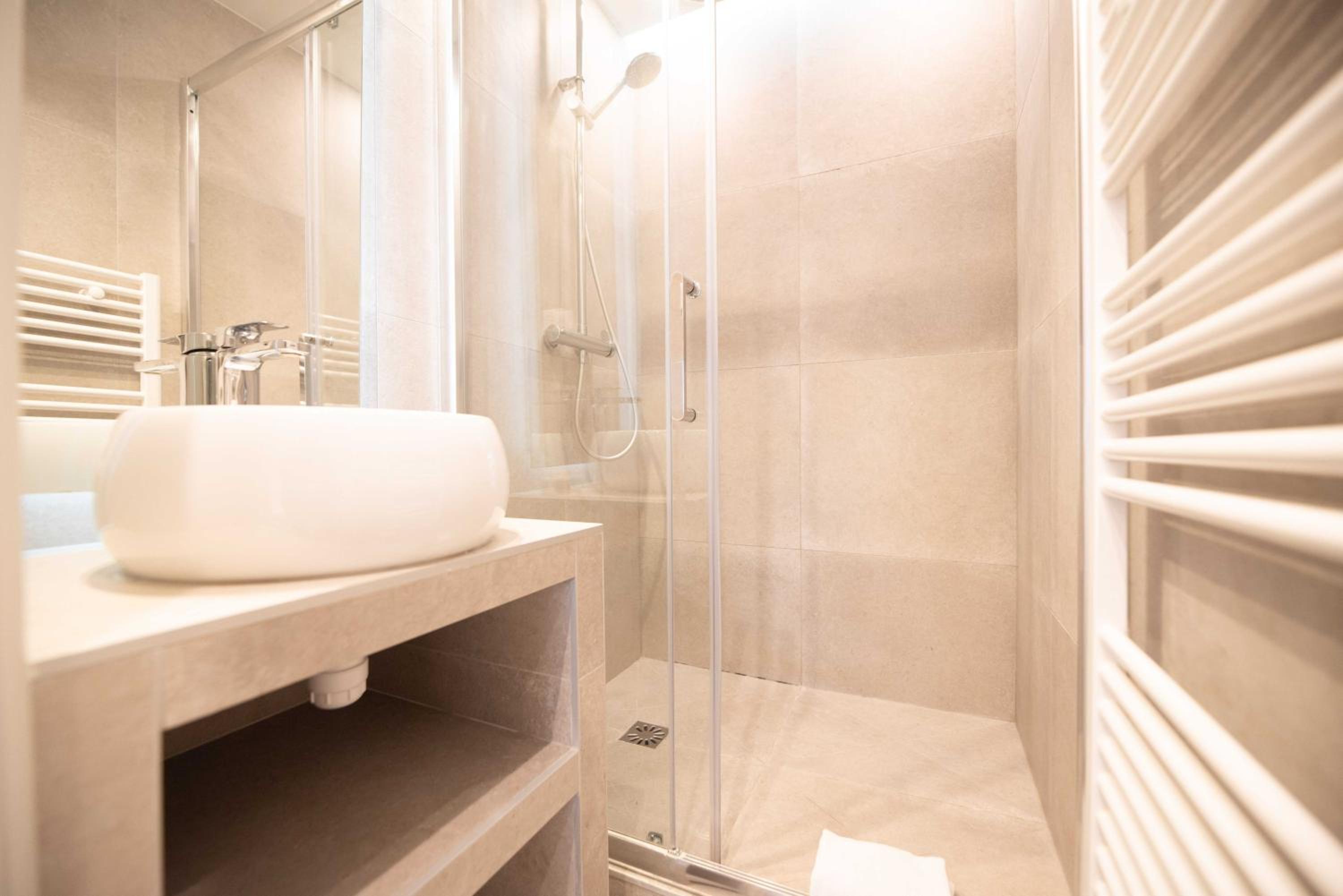 Elegant apartment - 2BR - 6P - Notre Dame Cathedral