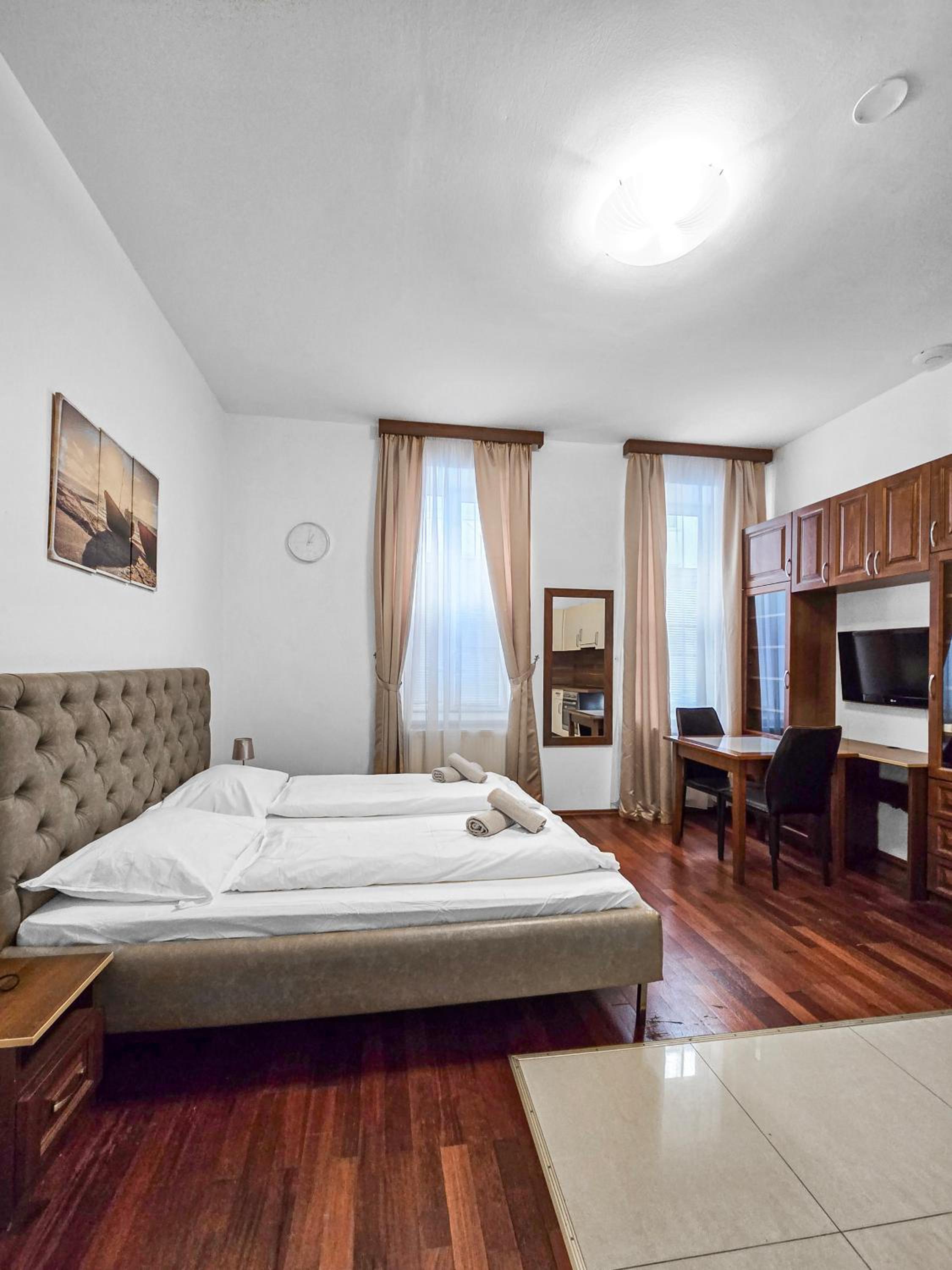 Cozy Vienna Retreat Near Millennium