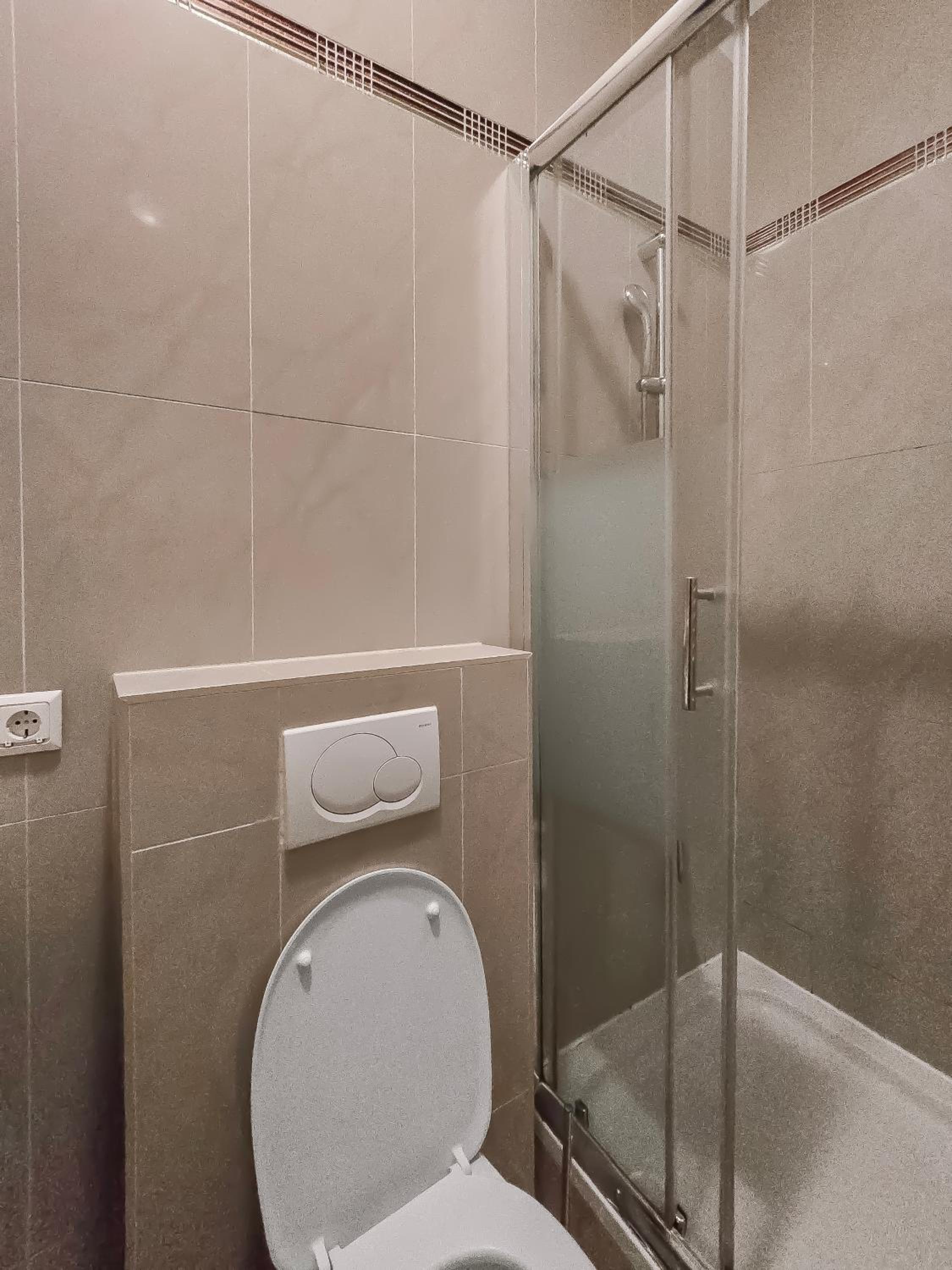Charming One-Bedroom Apartment Near Millennium