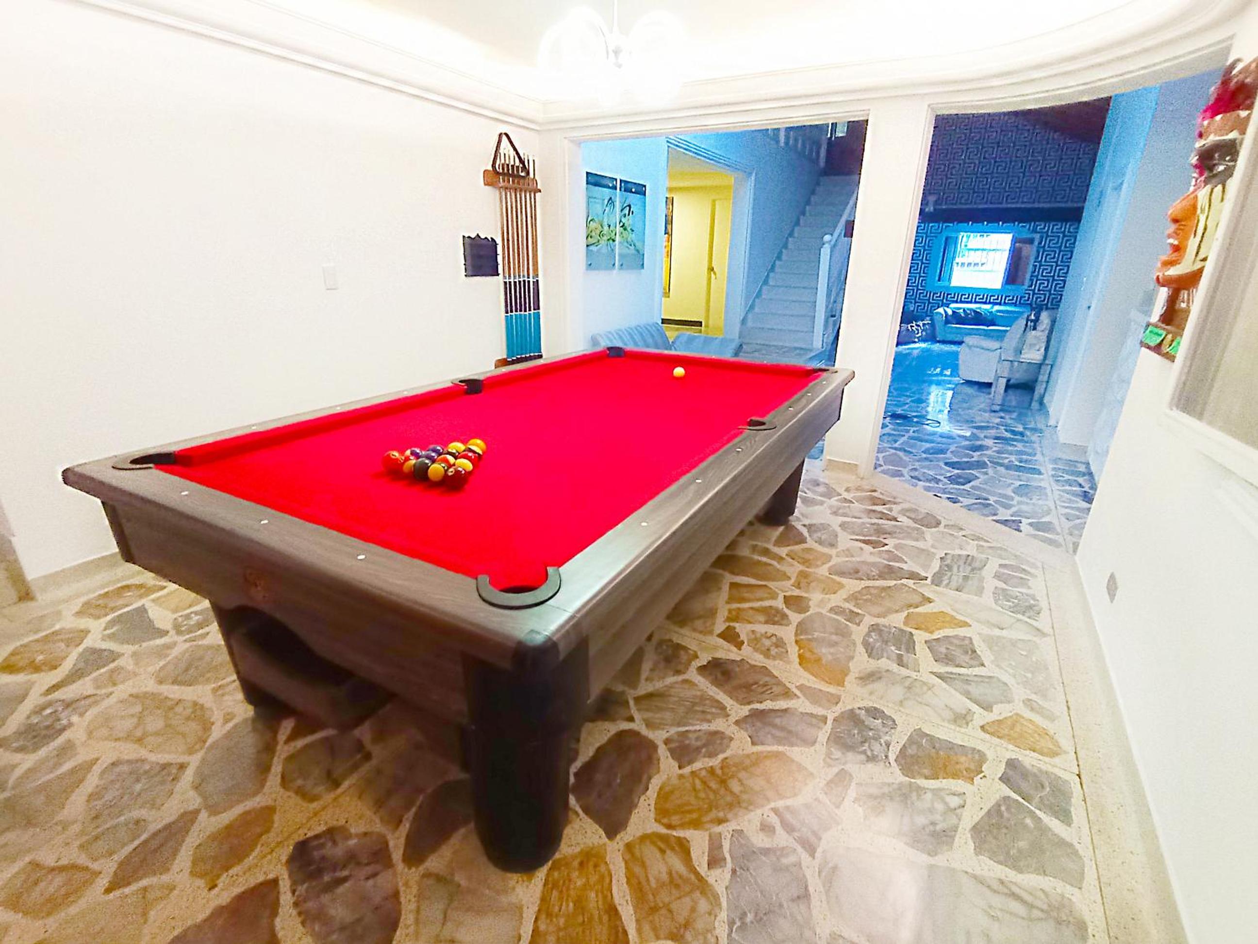 Epic Manor