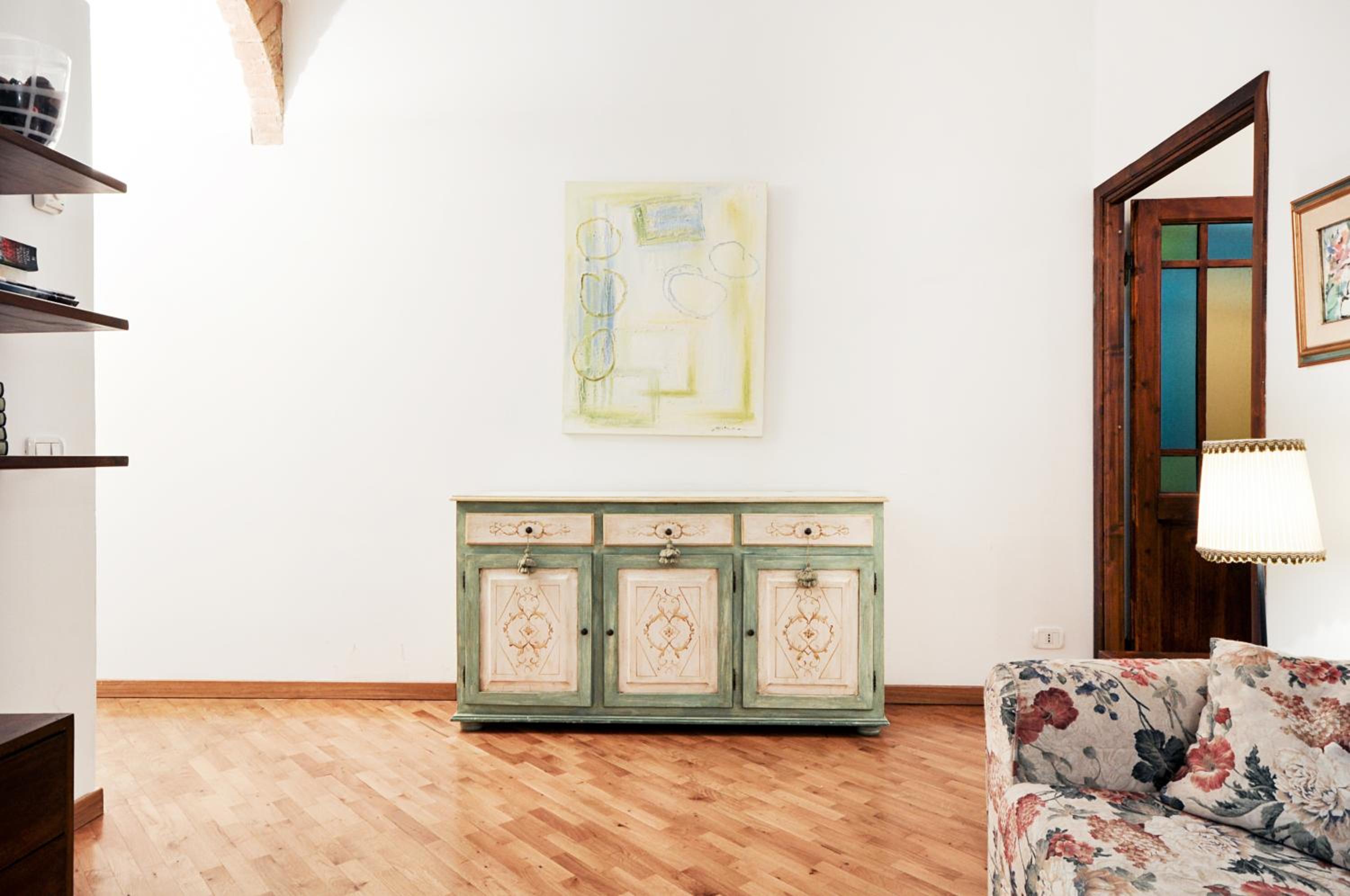 Uffizi Apartment 2