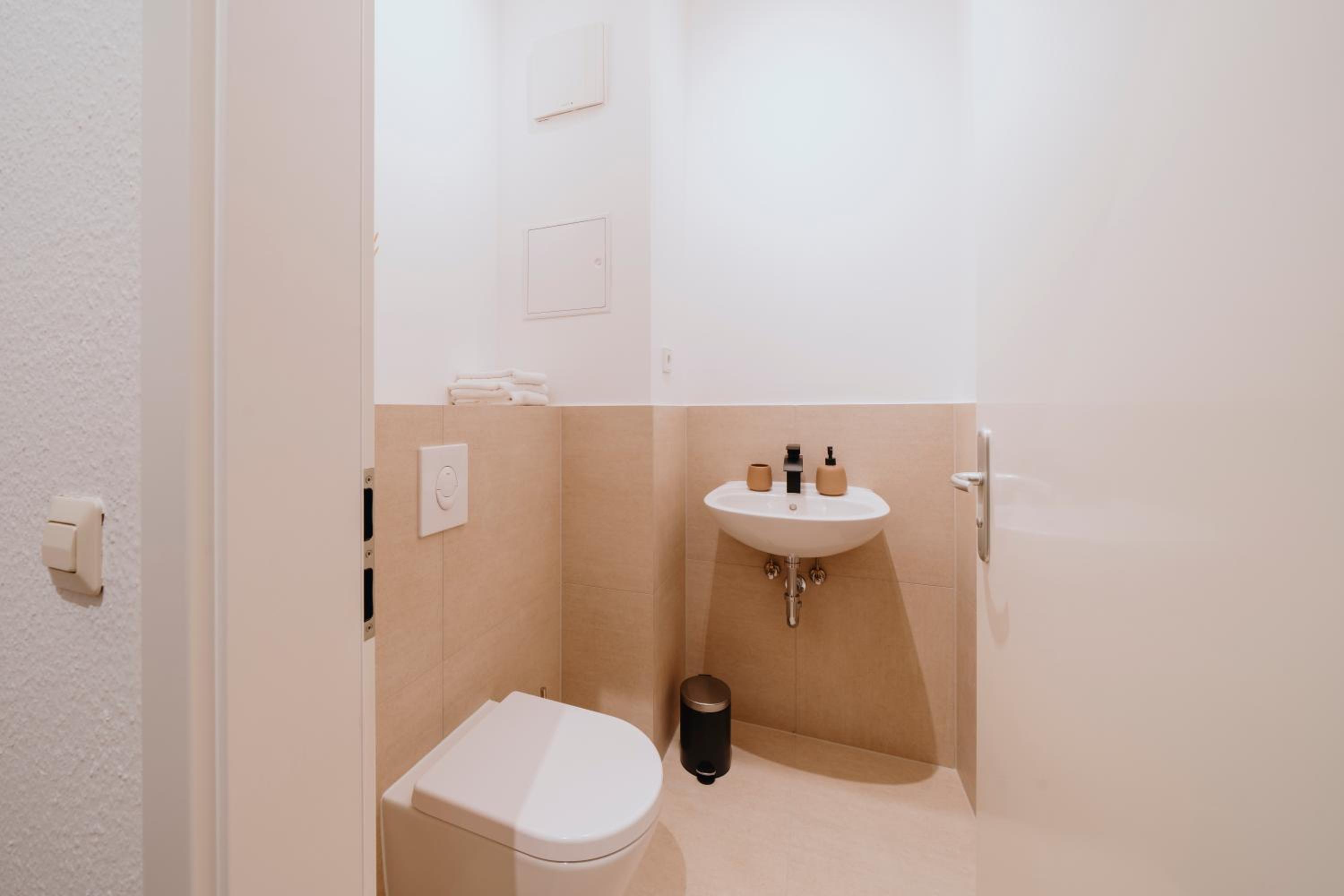 Spacious 2-Bedroom in the Heart of Friedrichshain
