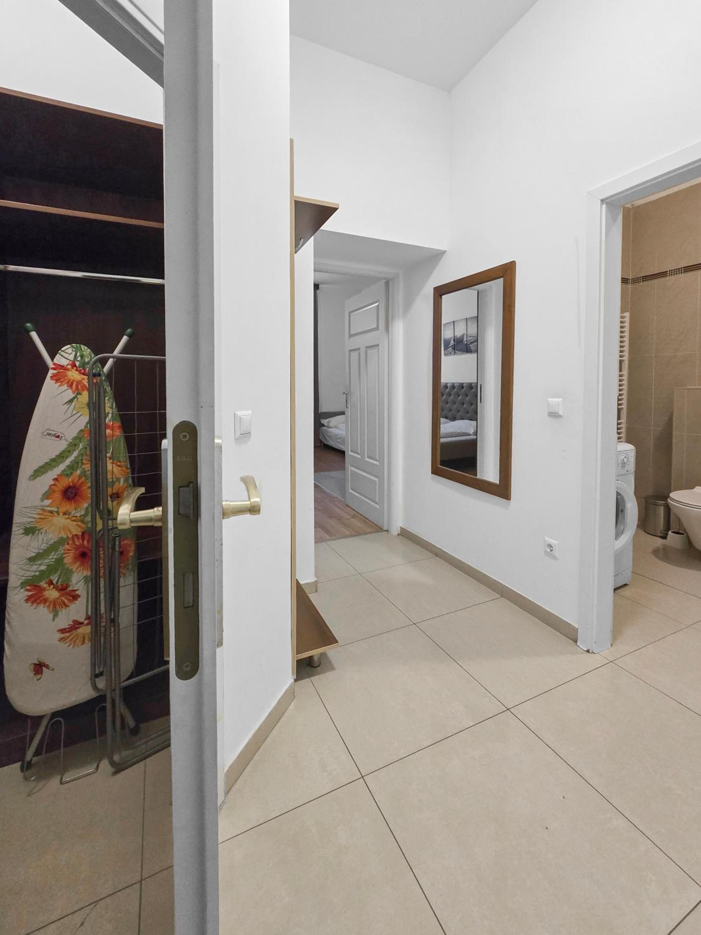 Millennium Cozy Stay - Fully Equipped Apartment