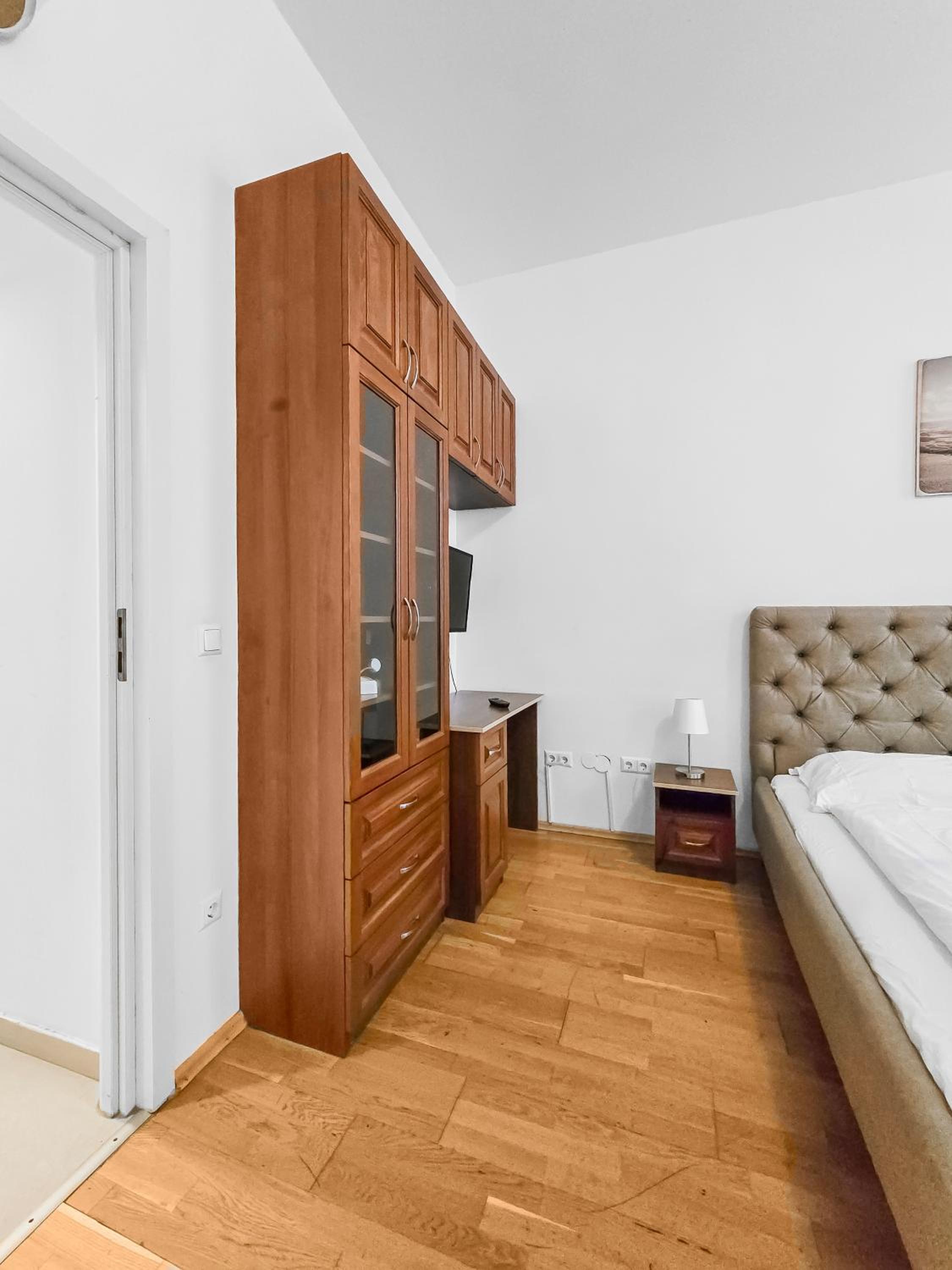Millennium Cozy Stay - Fully Equipped Apartment