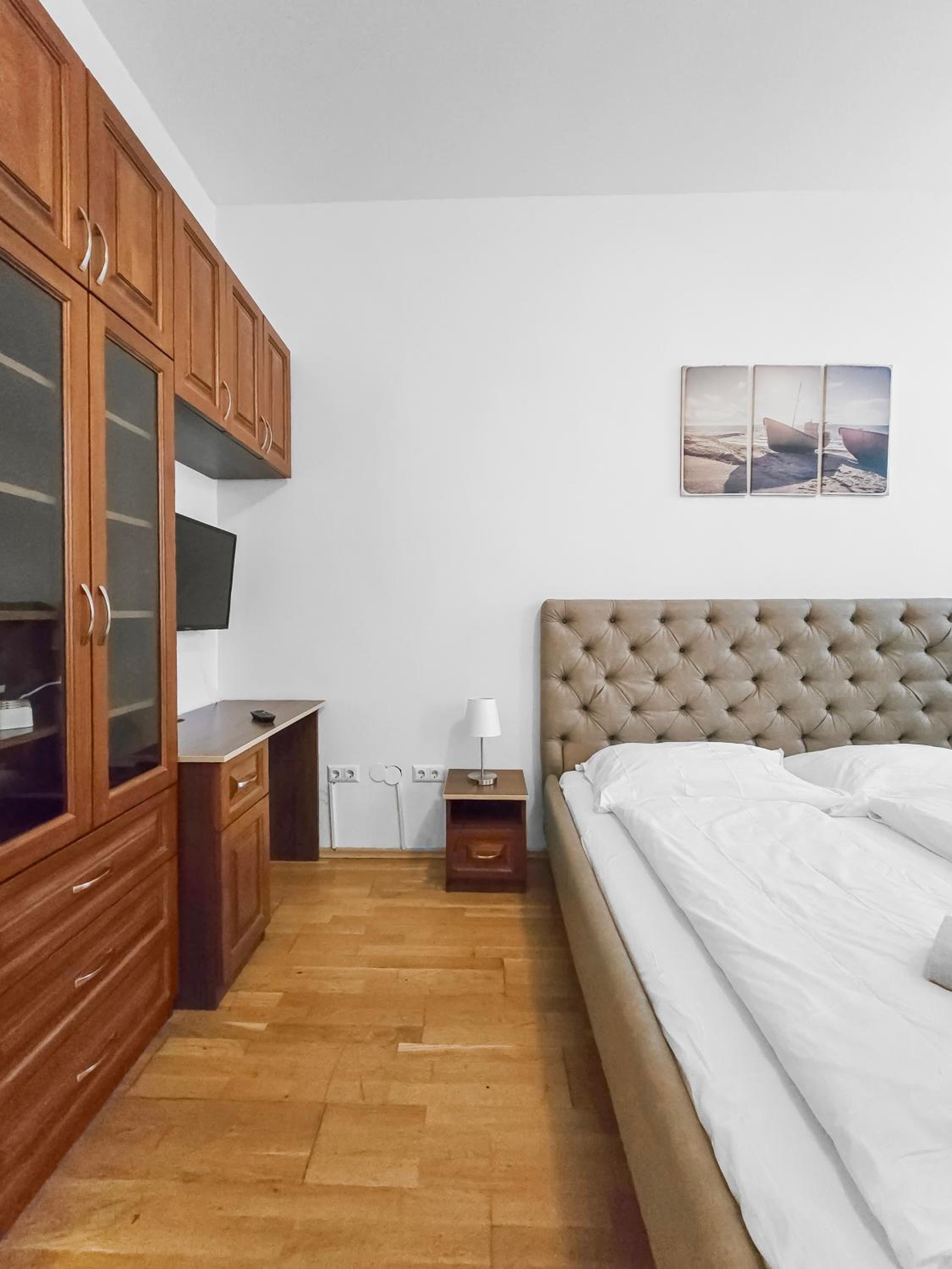 Millennium Cozy Stay - Fully Equipped Apartment