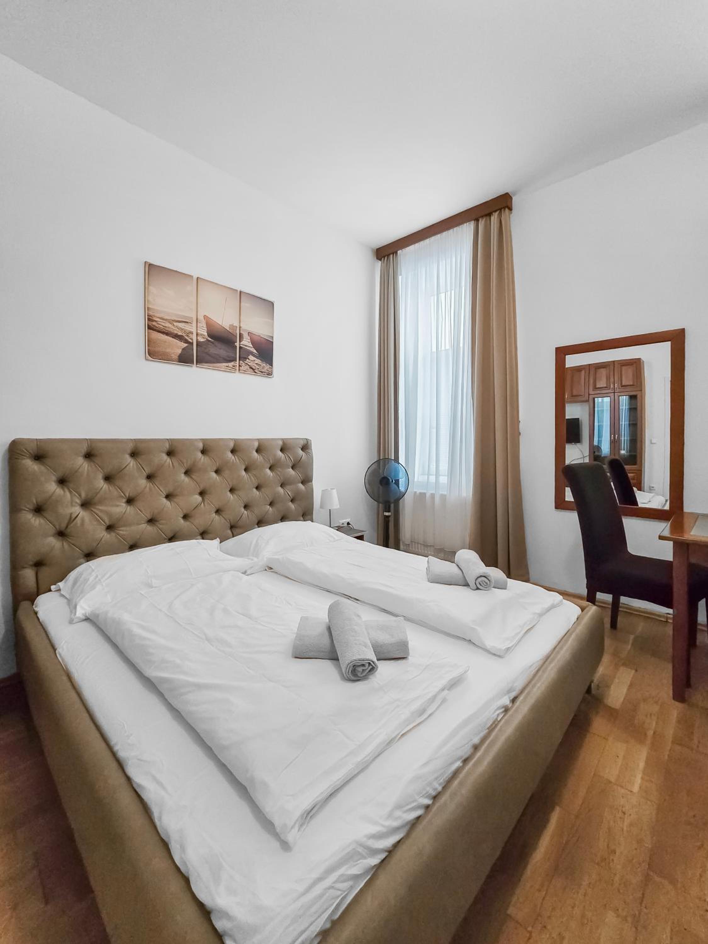 Millennium Cozy Stay - Fully Equipped Apartment