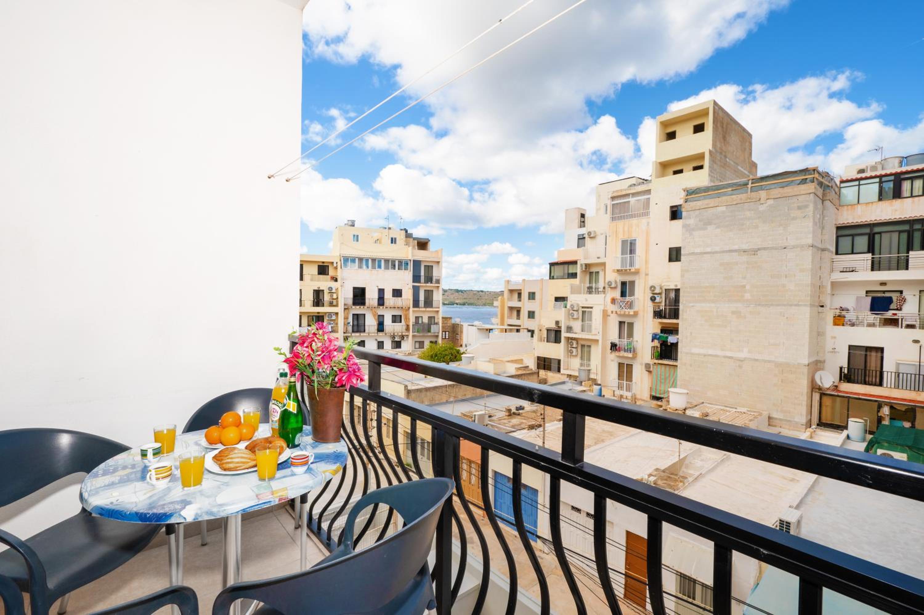 Seashells Apartments with terrace, just off the seafront in Bugibba - by Getawaysmalta photo 3