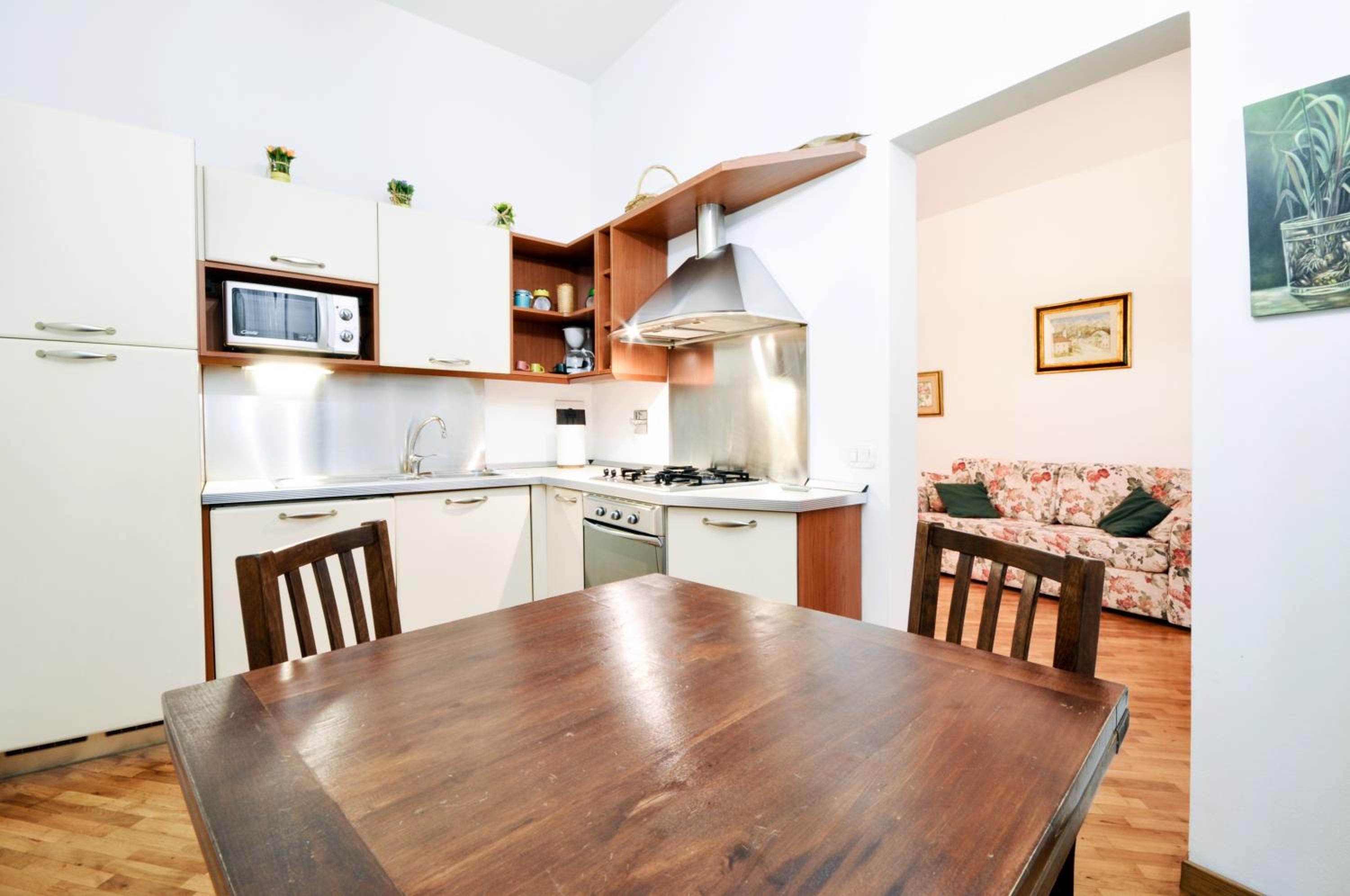 Uffizi Apartment 2