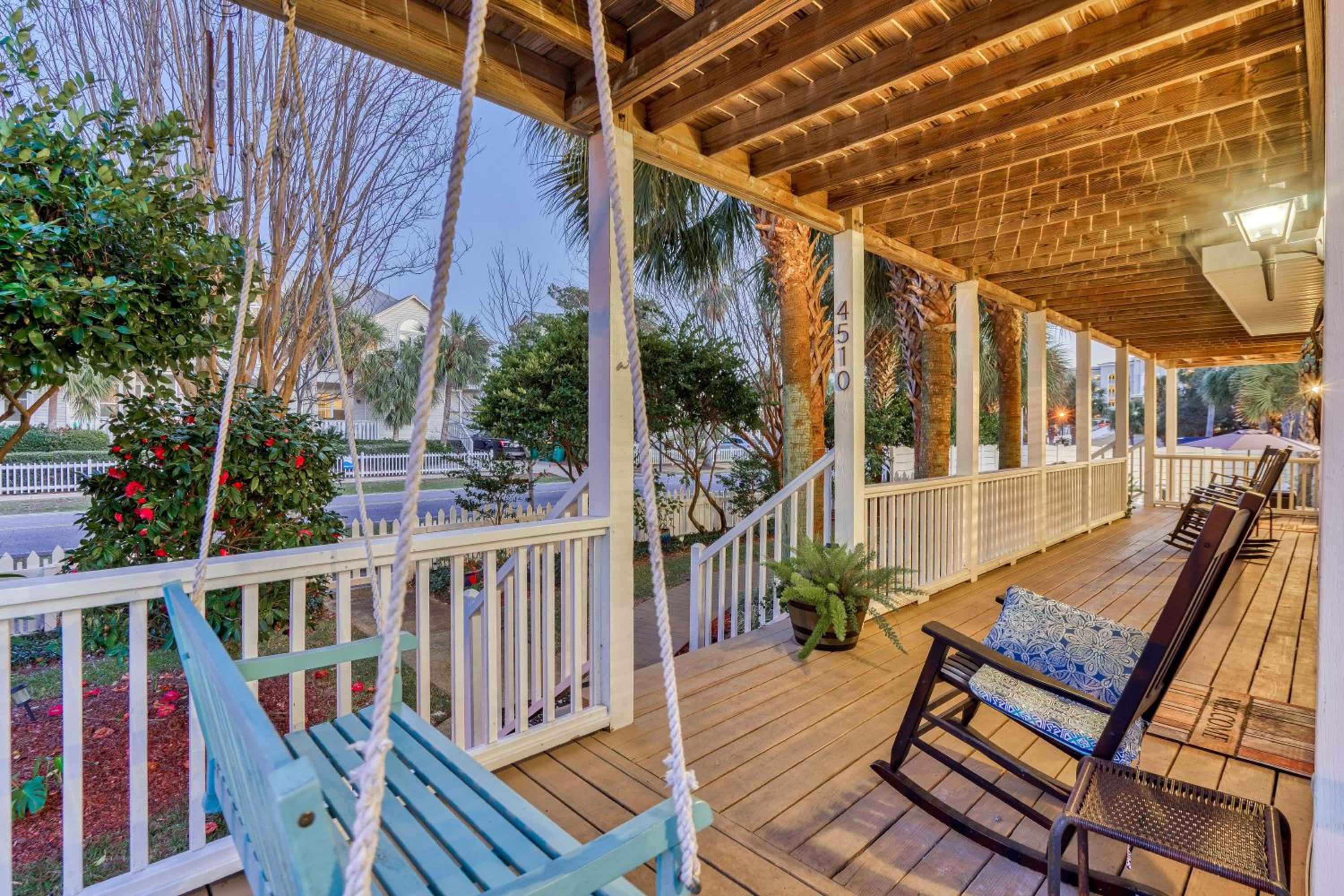 Destin Dreaming -Crystal Beach-Pool-Golf Cart-Carriage House