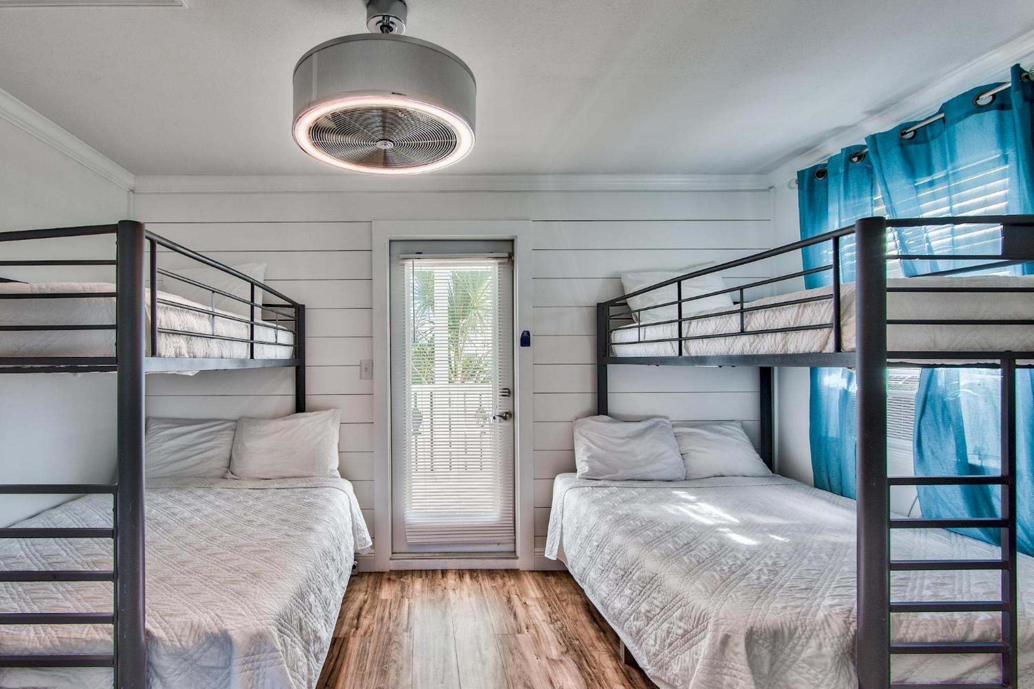 Destin Dreaming -Crystal Beach-Pool-Golf Cart-Carriage House