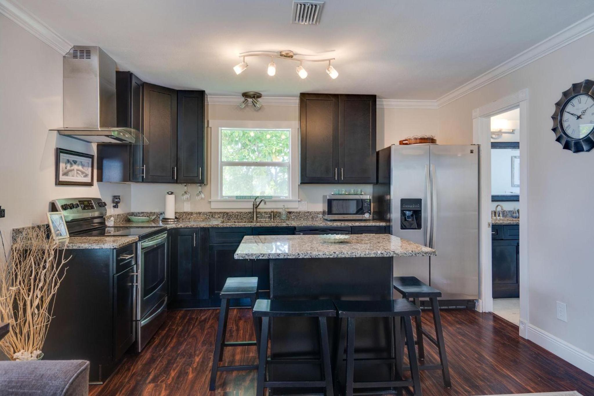 Destin Dreaming -Crystal Beach-Pool-Golf Cart-Carriage House