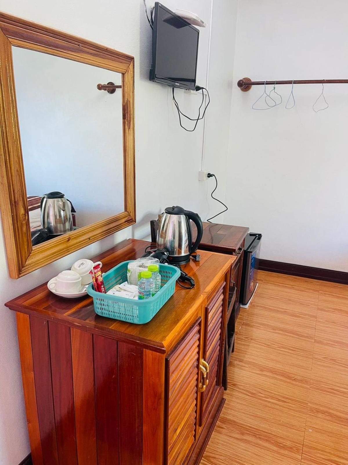 Vang Vieng Global Hostel view 4
