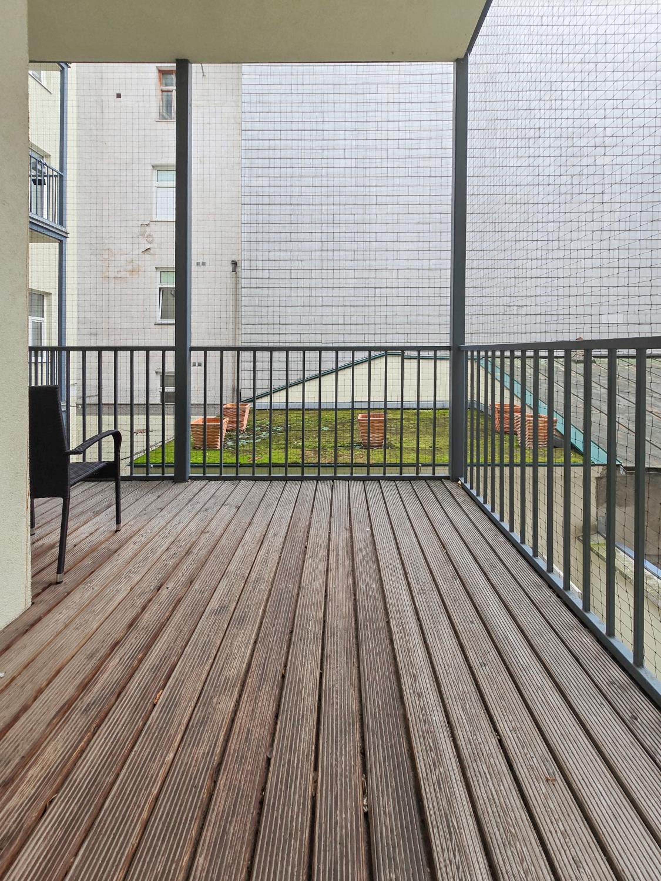 Spacious 3-Bedroom Retreat with Balcony for 8 Near Millennium Tower