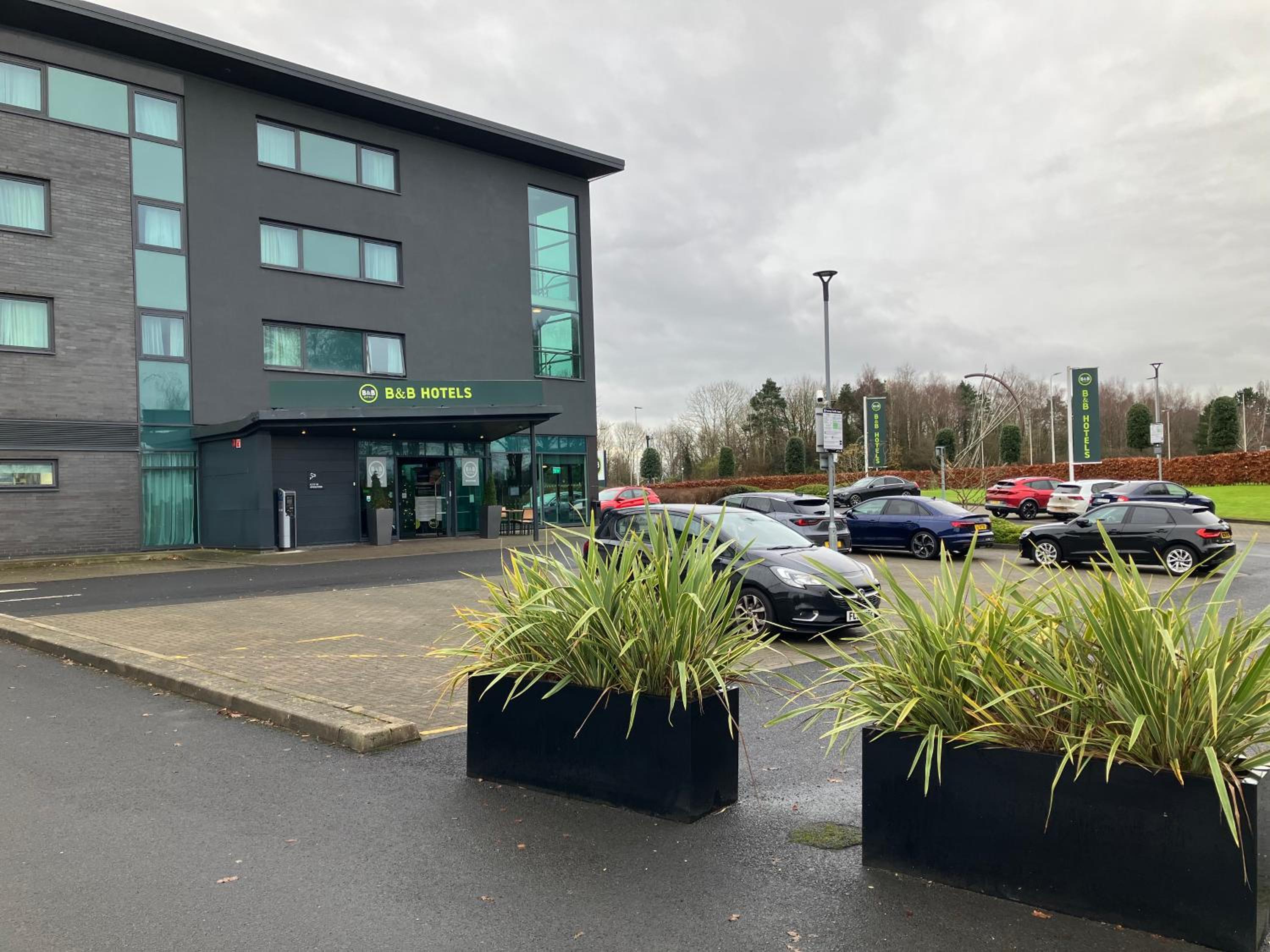 Warrington Vacations - BB HOTEL Warrington - Property Image 1