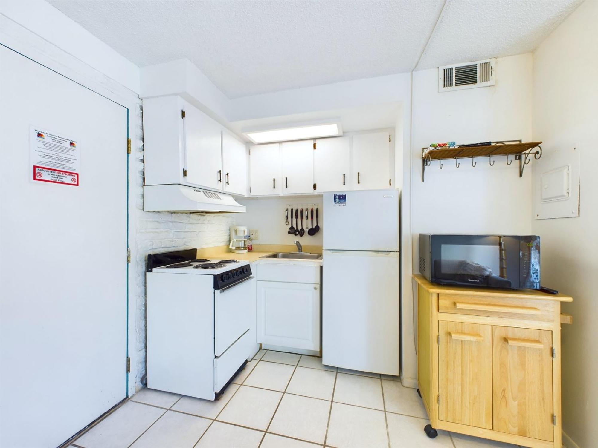 1br Apartment At Oceanfront Complex With Pool