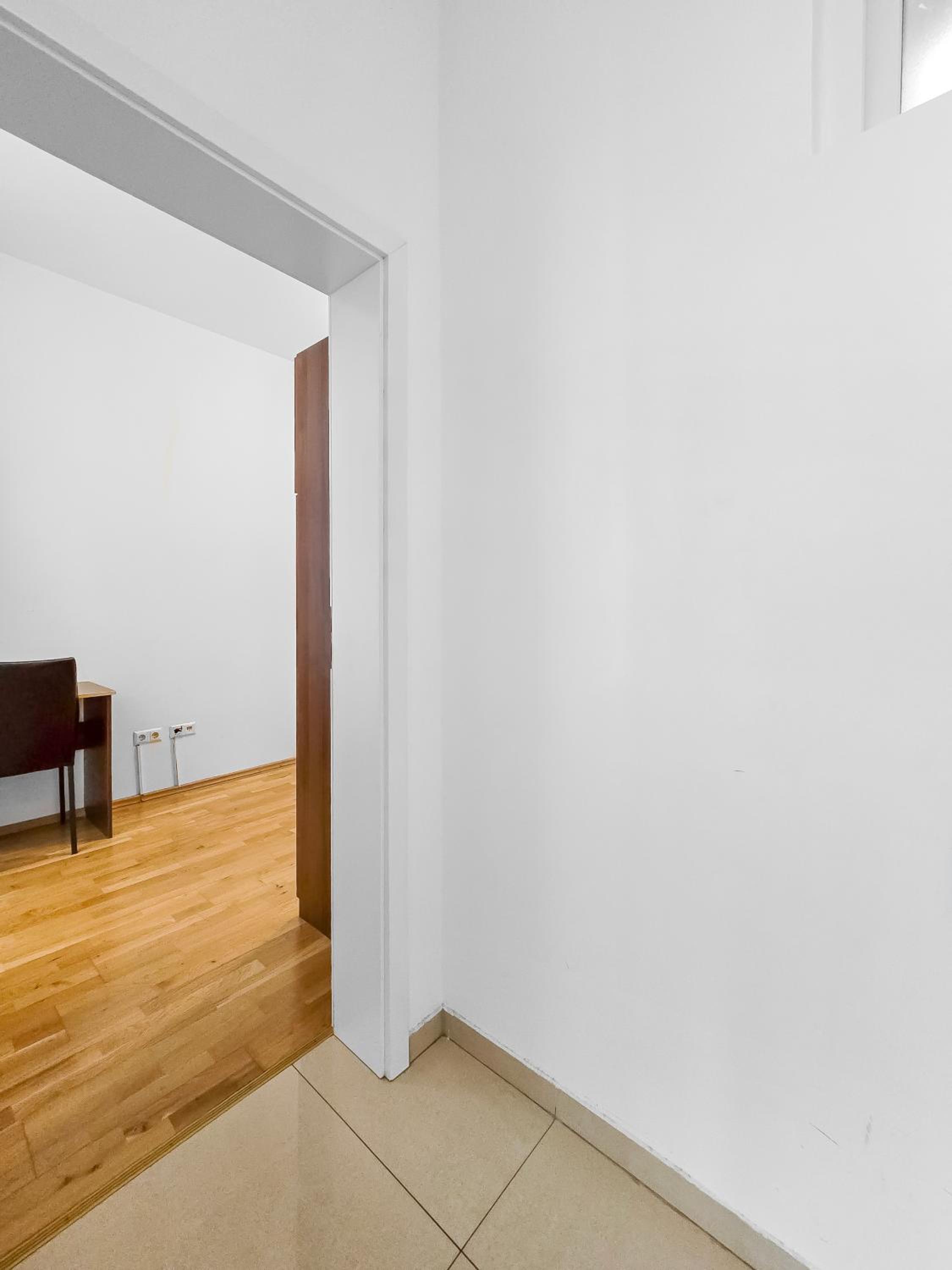 Spacious 3-Bedroom Retreat with Balcony for 8 Near Millennium Tower