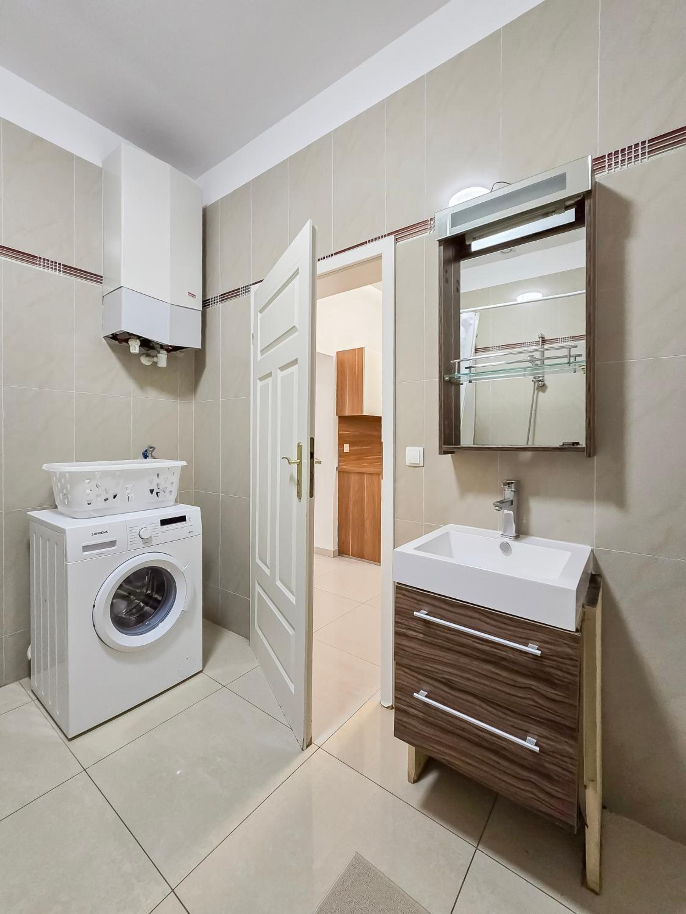 Spacious 3-Bedroom Retreat with Balcony for 8 Near Millennium Tower