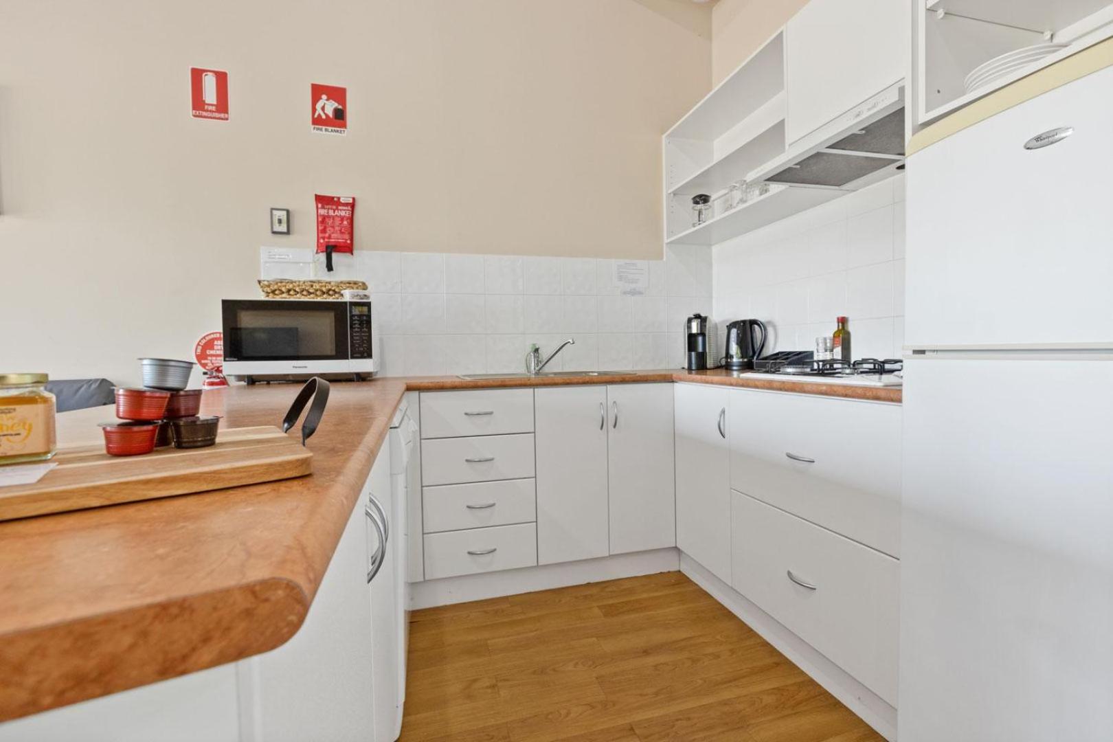 Huon - Waterfront Retreat