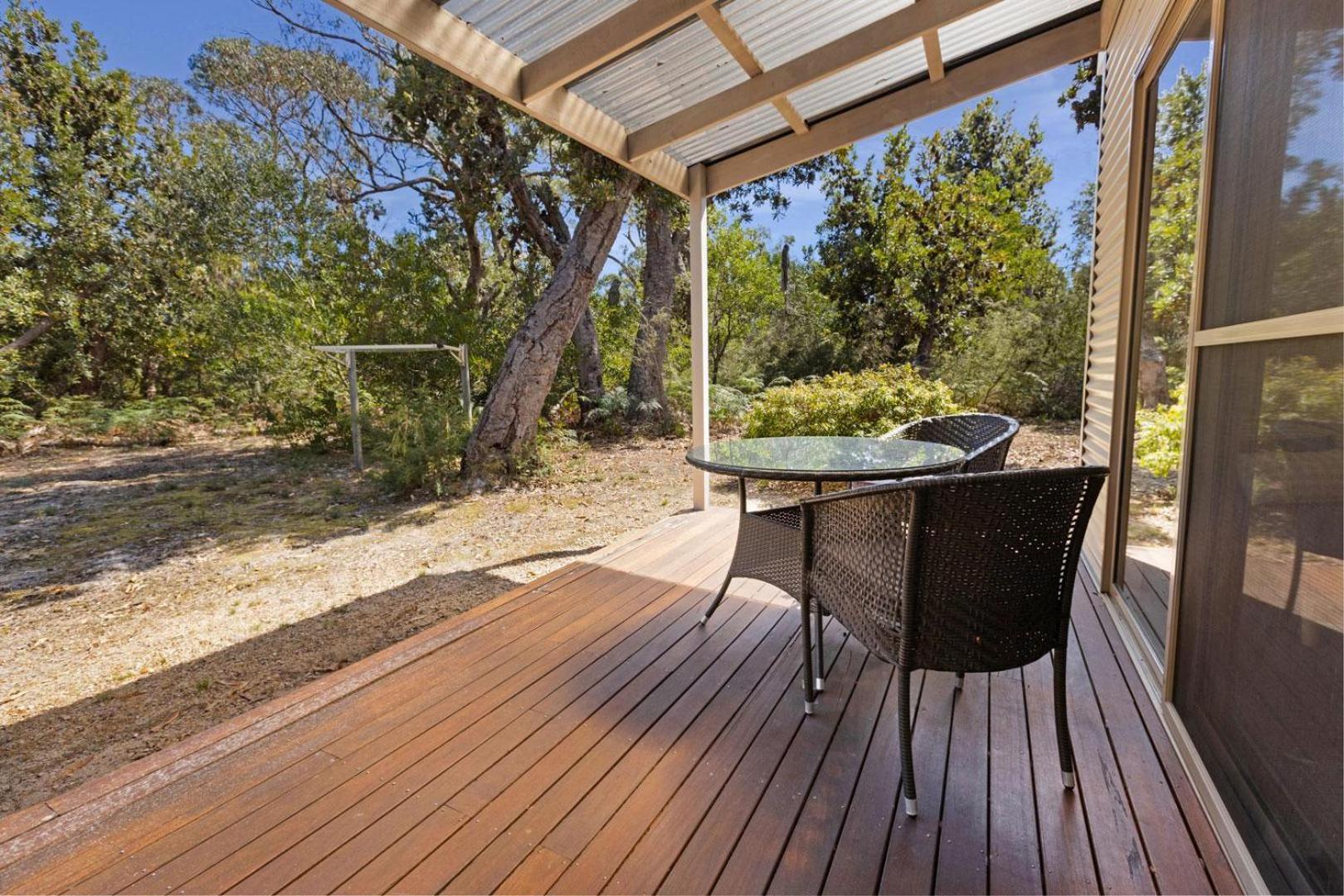 Beluga - Waterfront Retreat