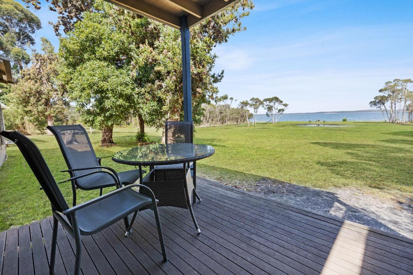 Tarra - Waterfront Retreat