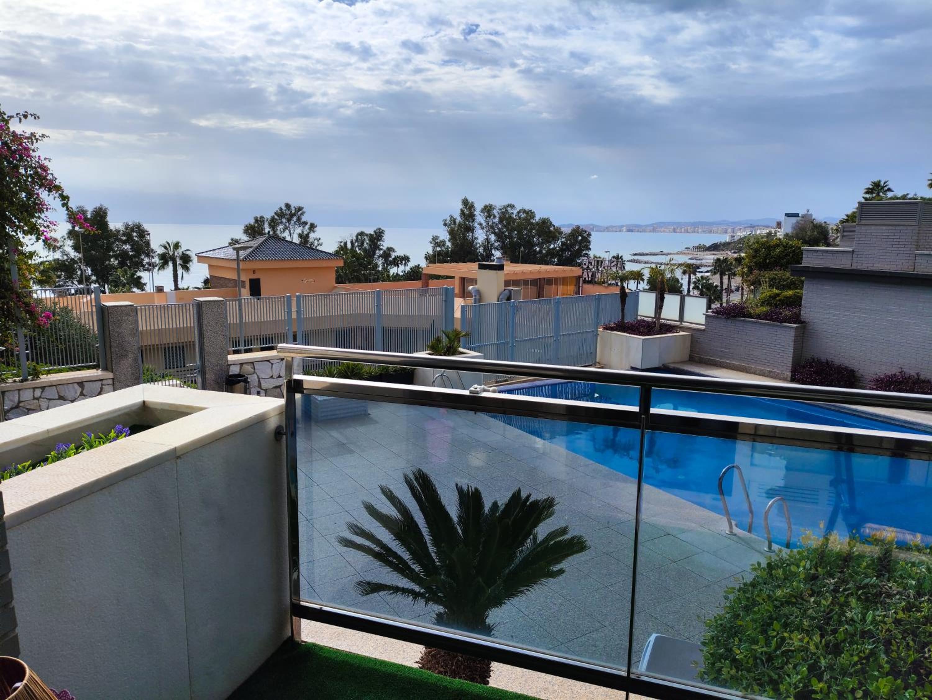 Precioso apartamento de lujo con vistas al mar