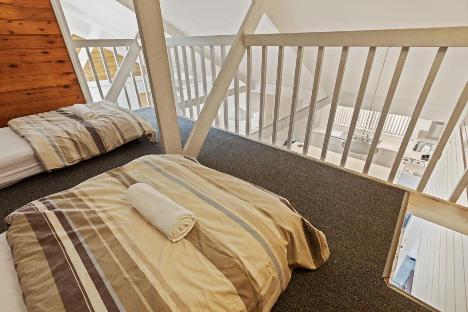 Westwind - Waterfront Retreat