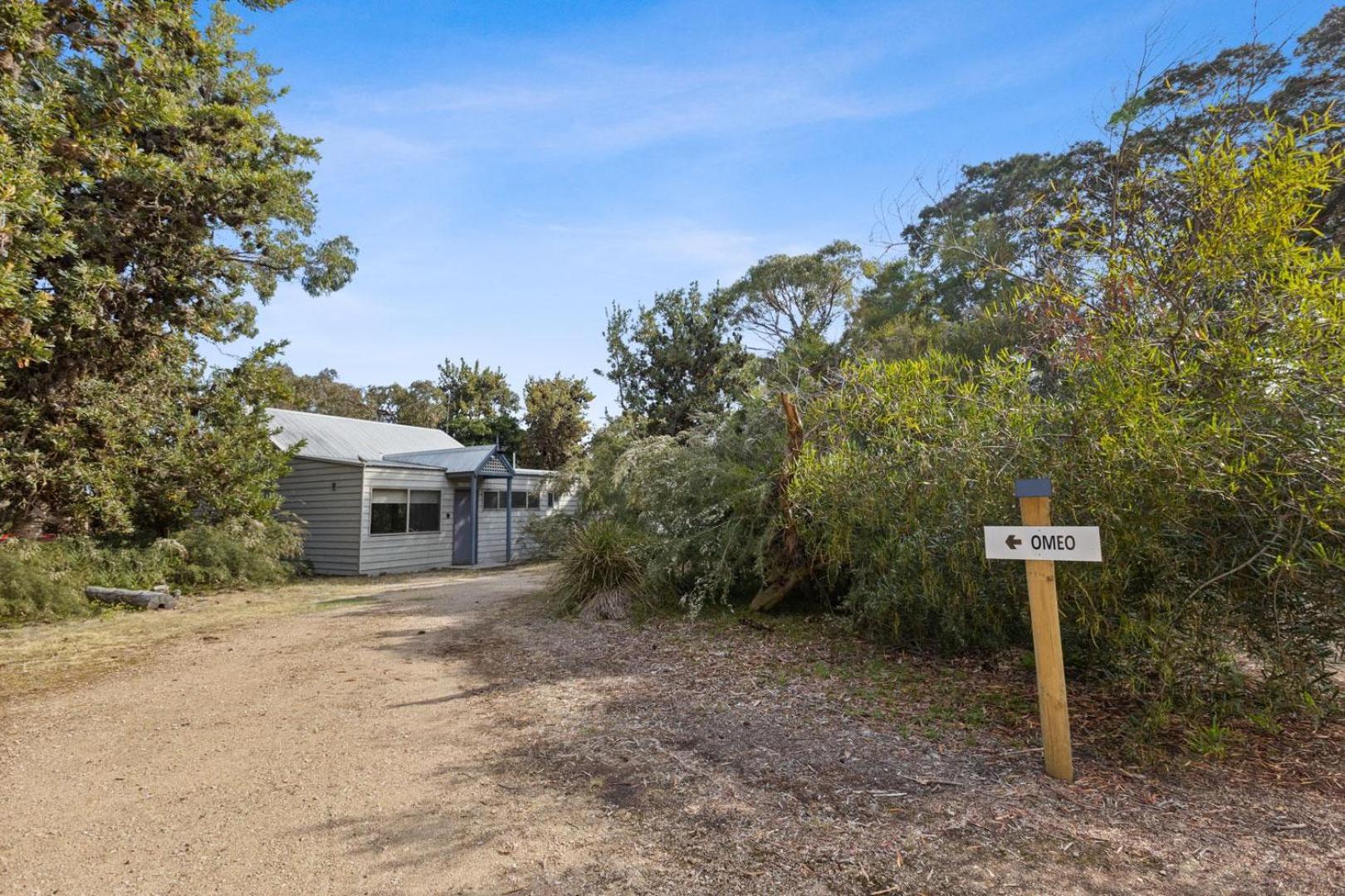 Omeo - Waterfront Retreat
