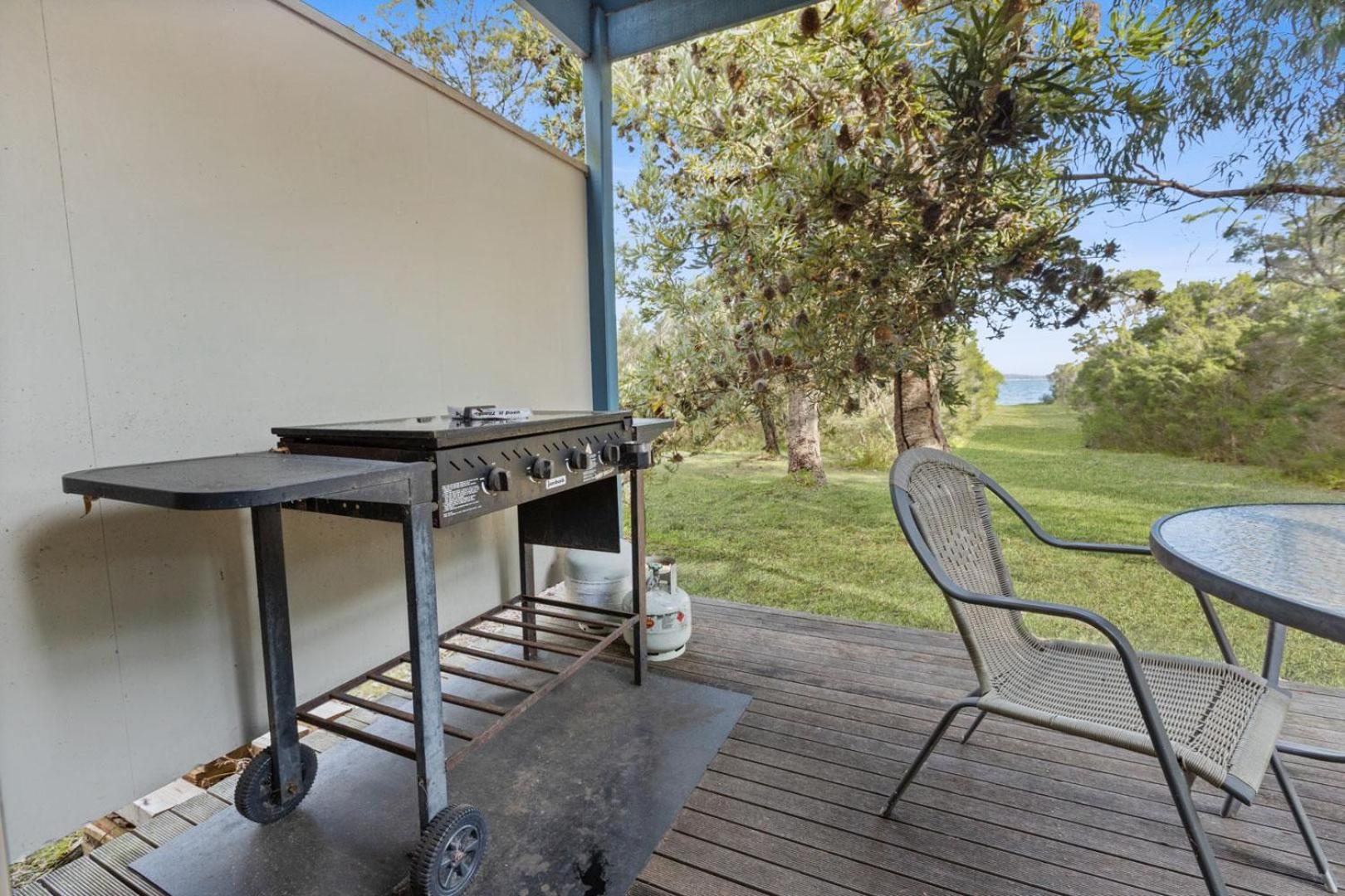 Omeo - Waterfront Retreat