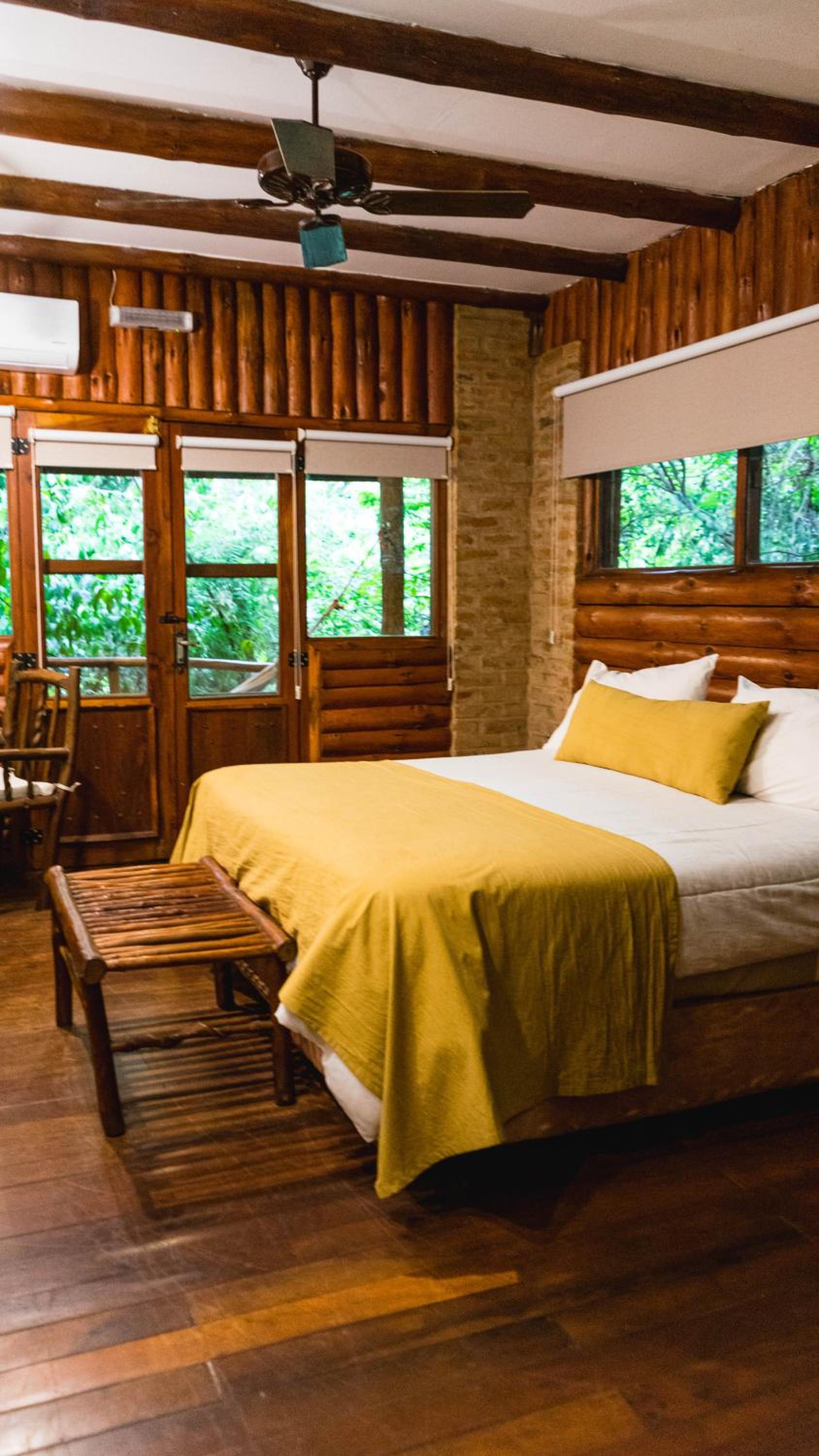 La Aldea De La Selva Lodge