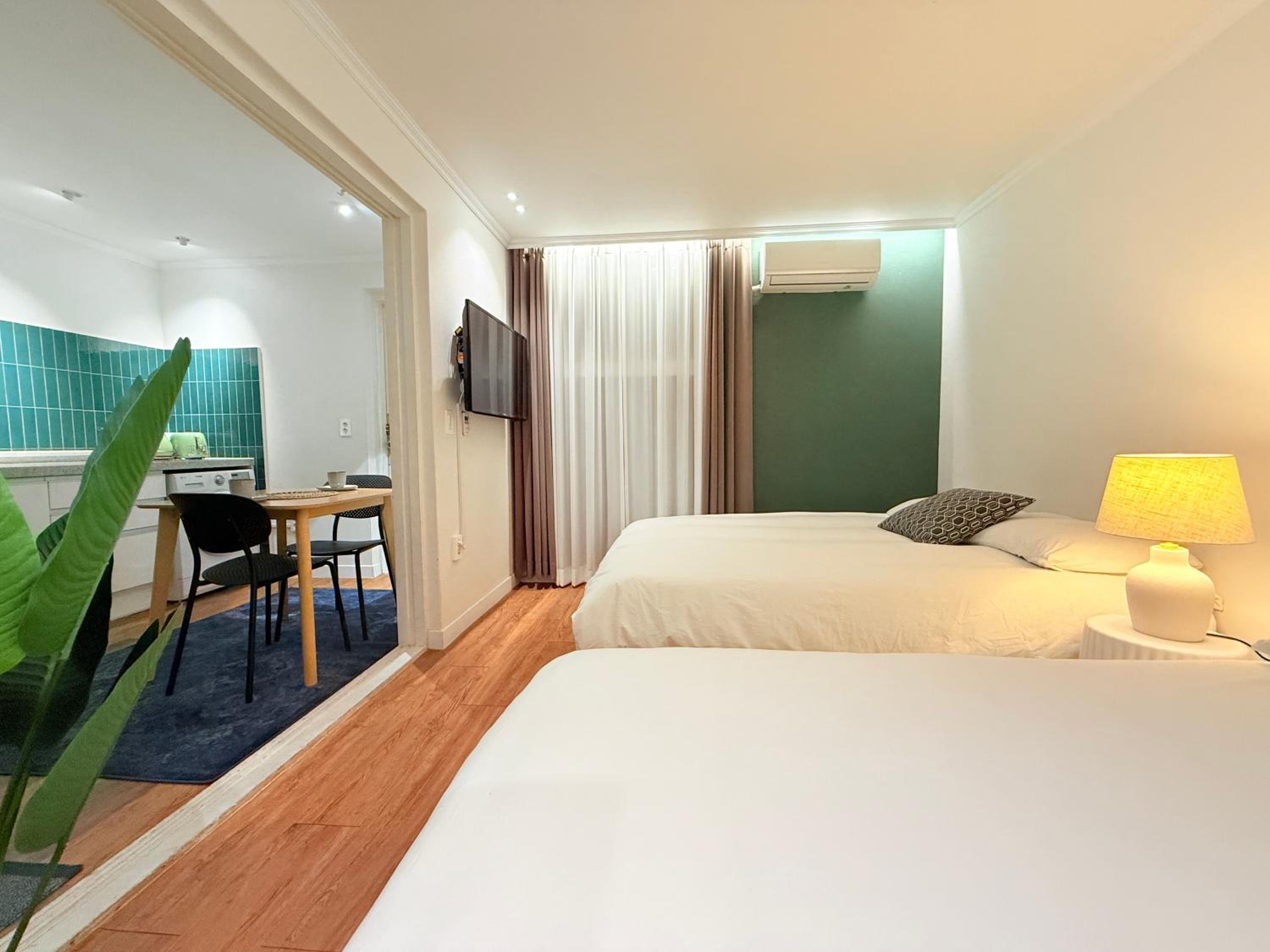 hotel room