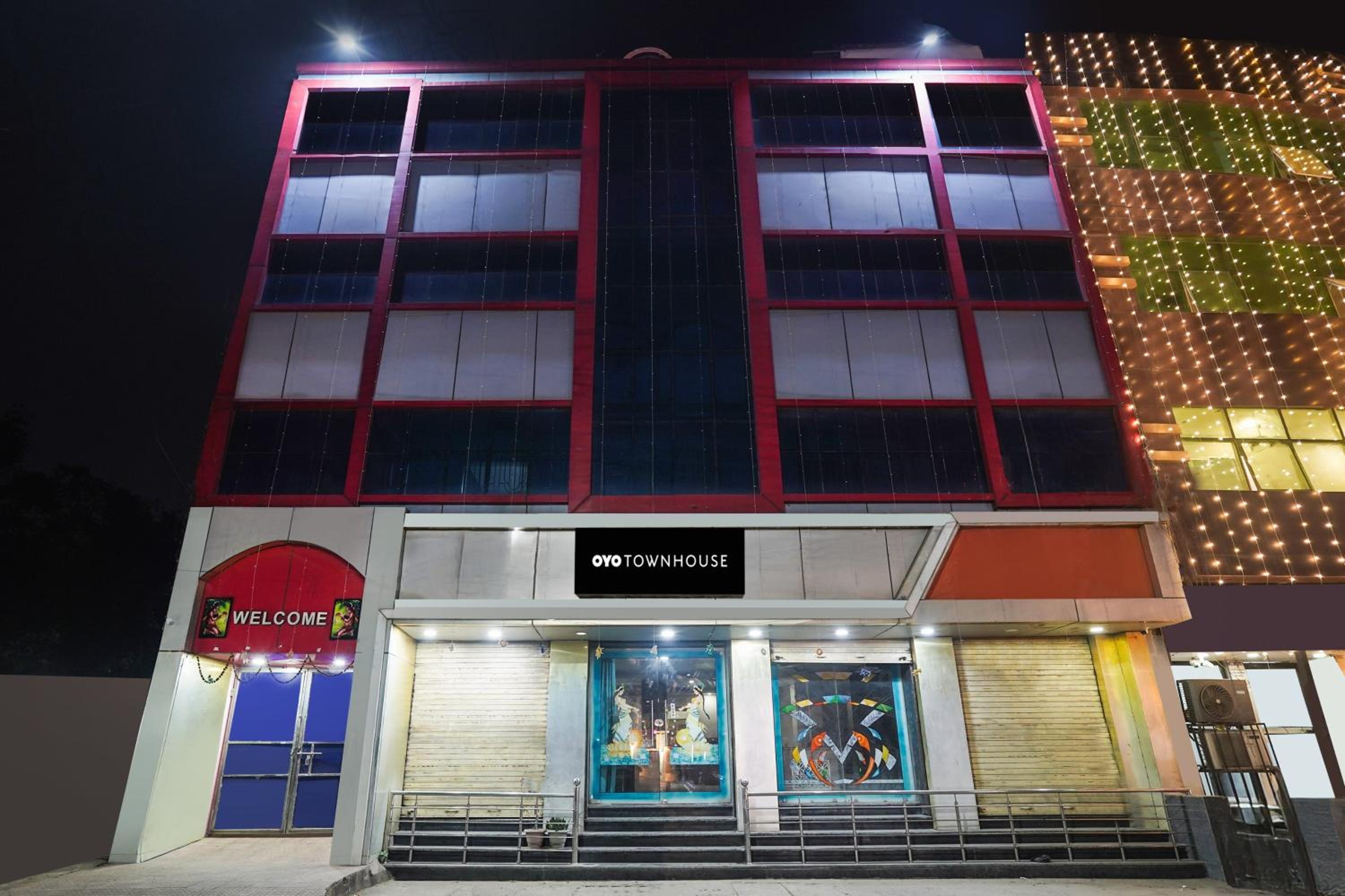 Townhouse Butler Road Near Maripur Chowk view 5