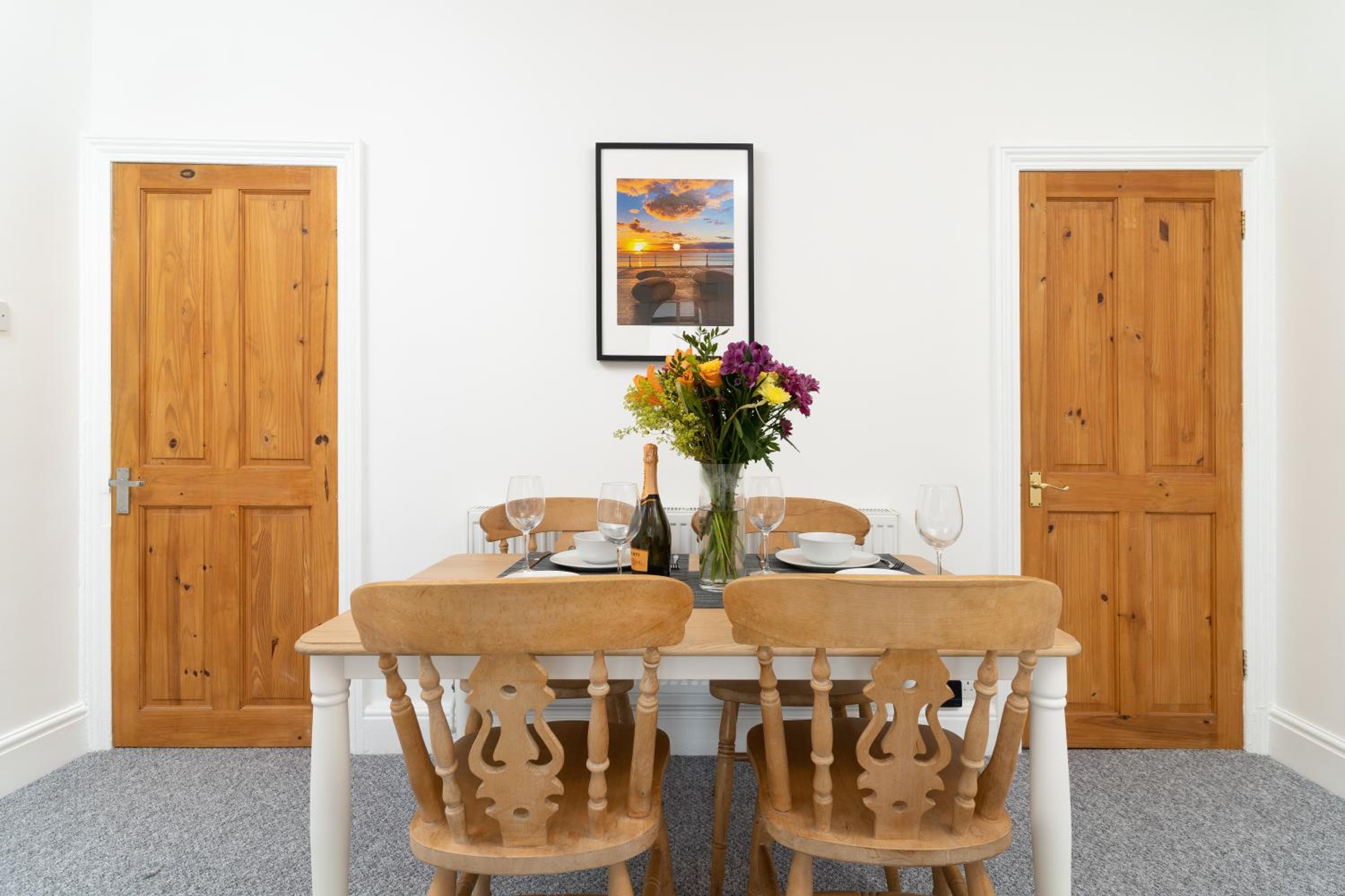 Bright~ Town Center~ 2 bed~Penzance