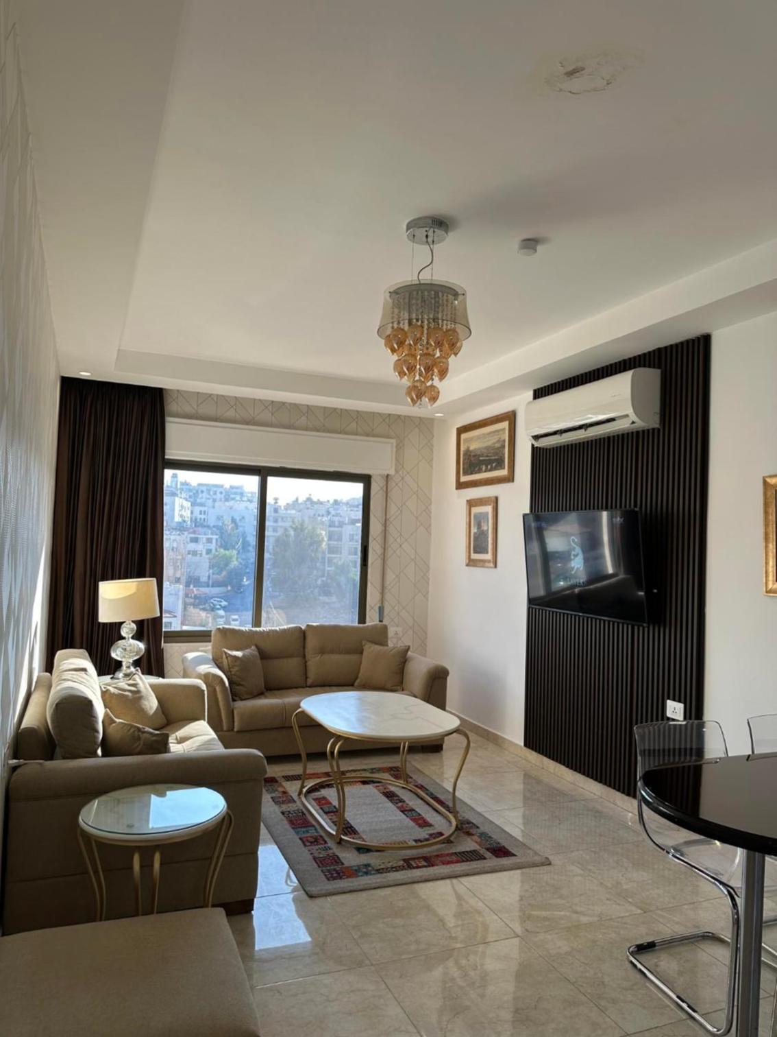 Janty Apartments