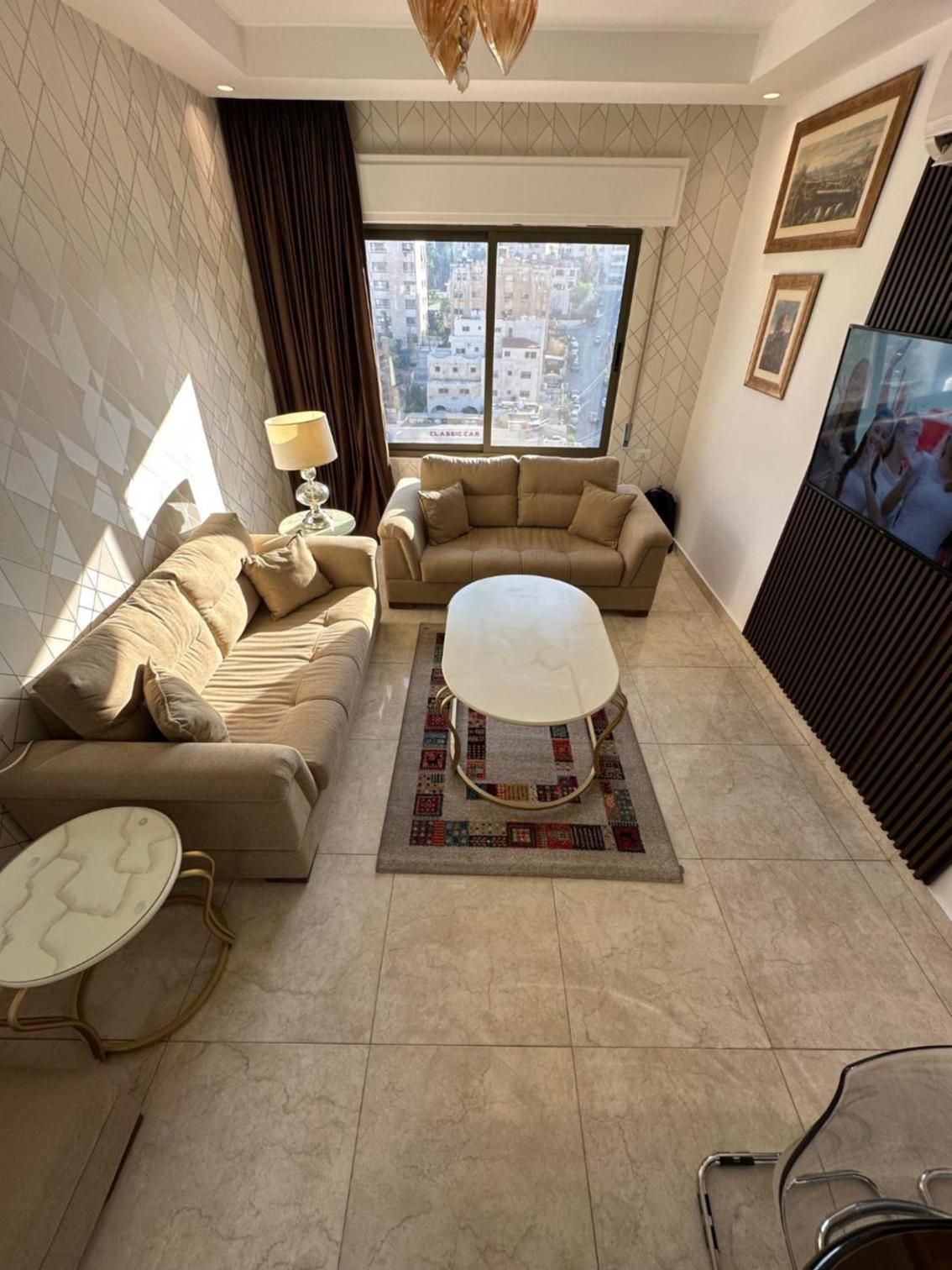 Janty Apartments
