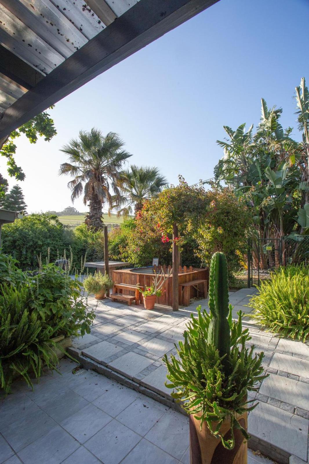 Santika Getaway Cottage Stellenbosch