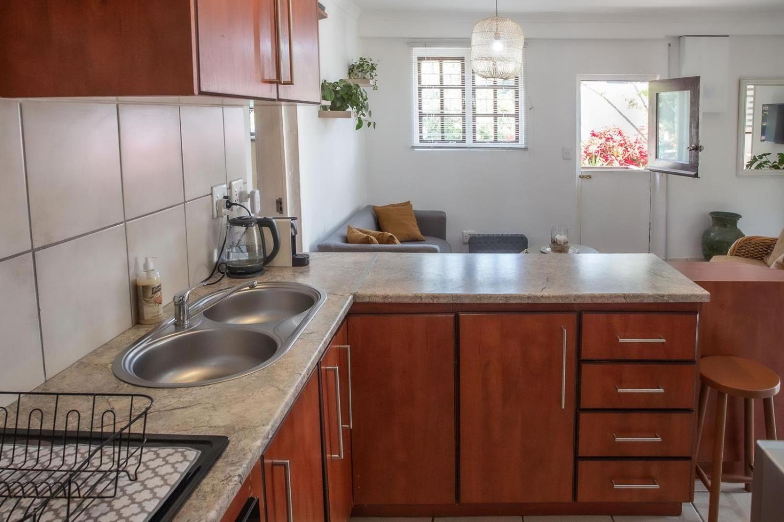 Santika Getaway Cottage Stellenbosch