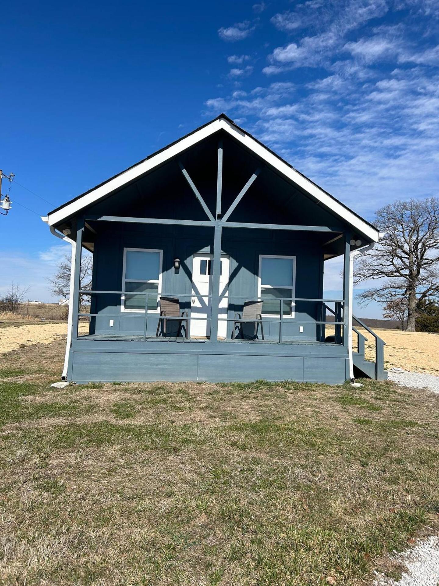 Near Buffalo River King Bed Sleeps 5 Secluded view 2