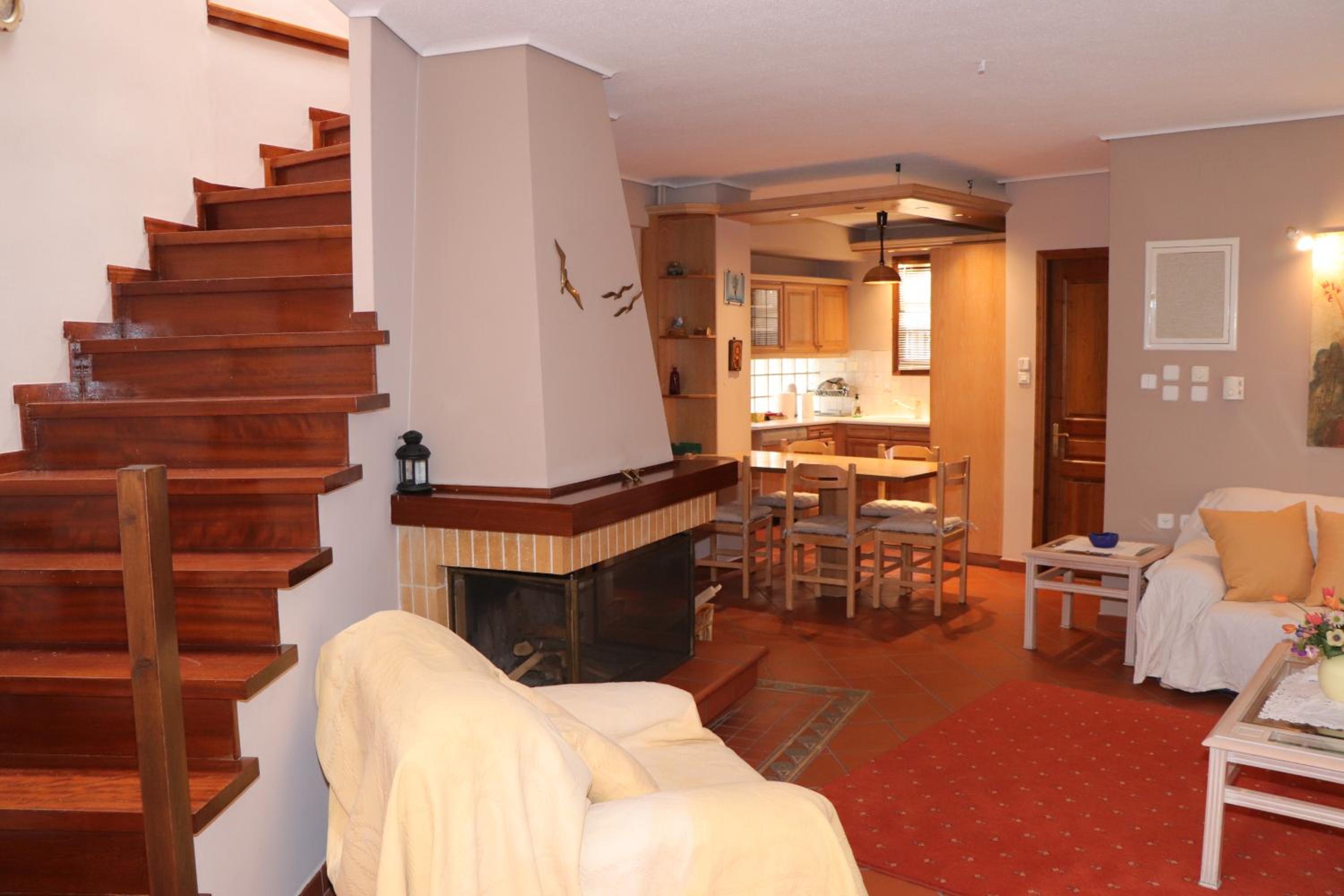 Arachova Maisonnate
