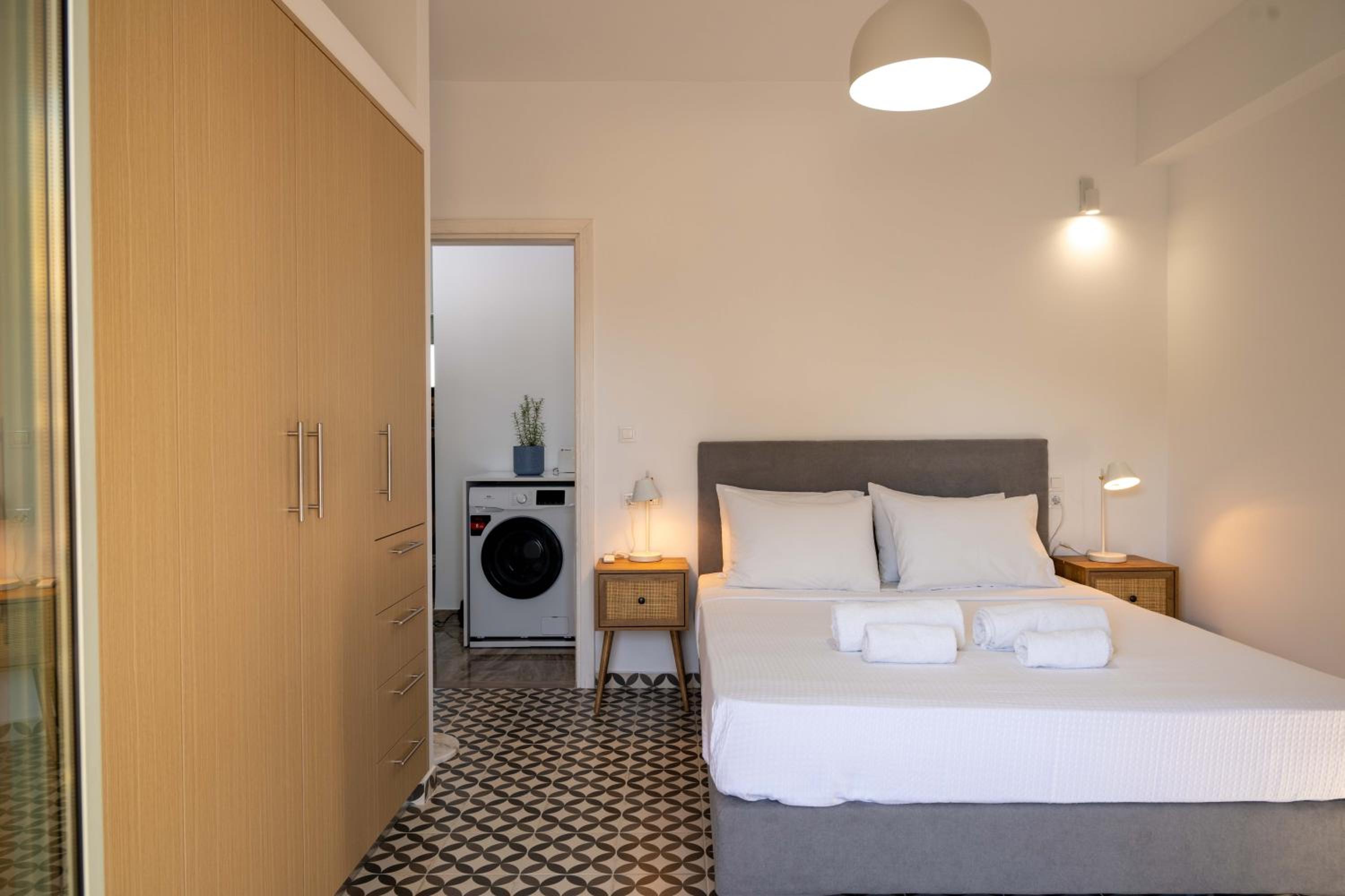 Atmόsphera - Lake view Contemporary Apartment