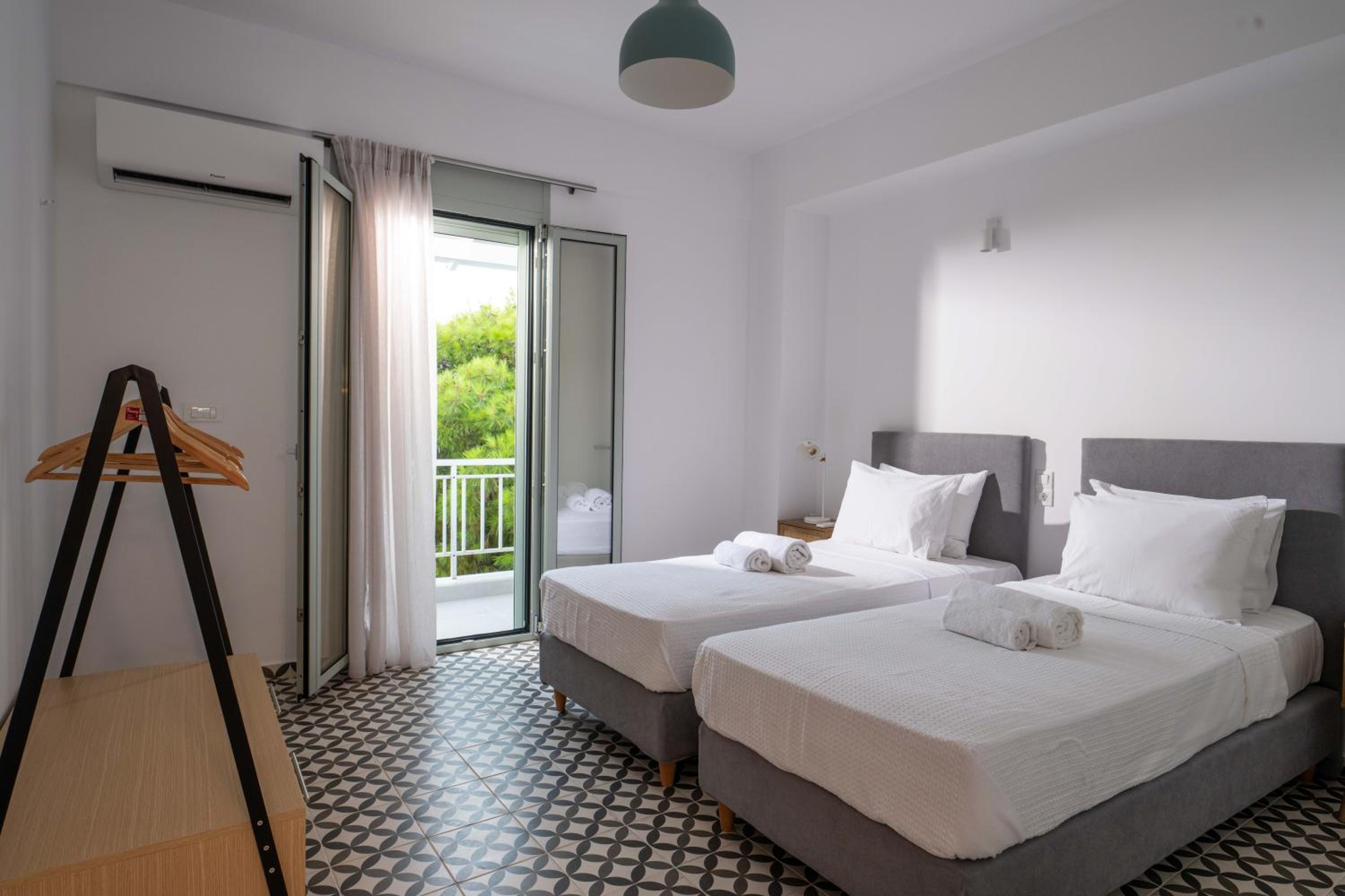 Atmόsphera - Lake view Contemporary Apartment