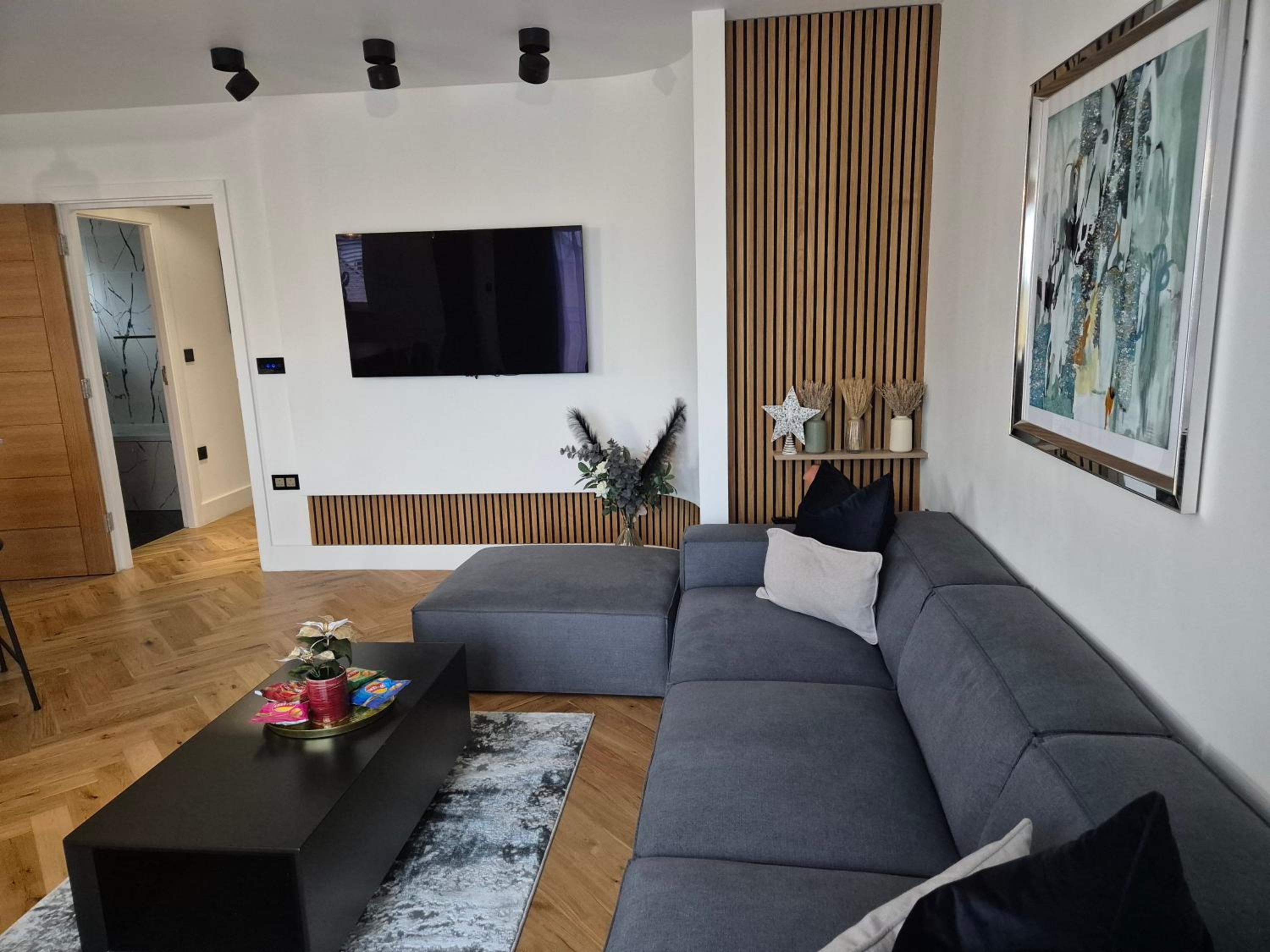 Newly Renovated Flat with Parking space view 3