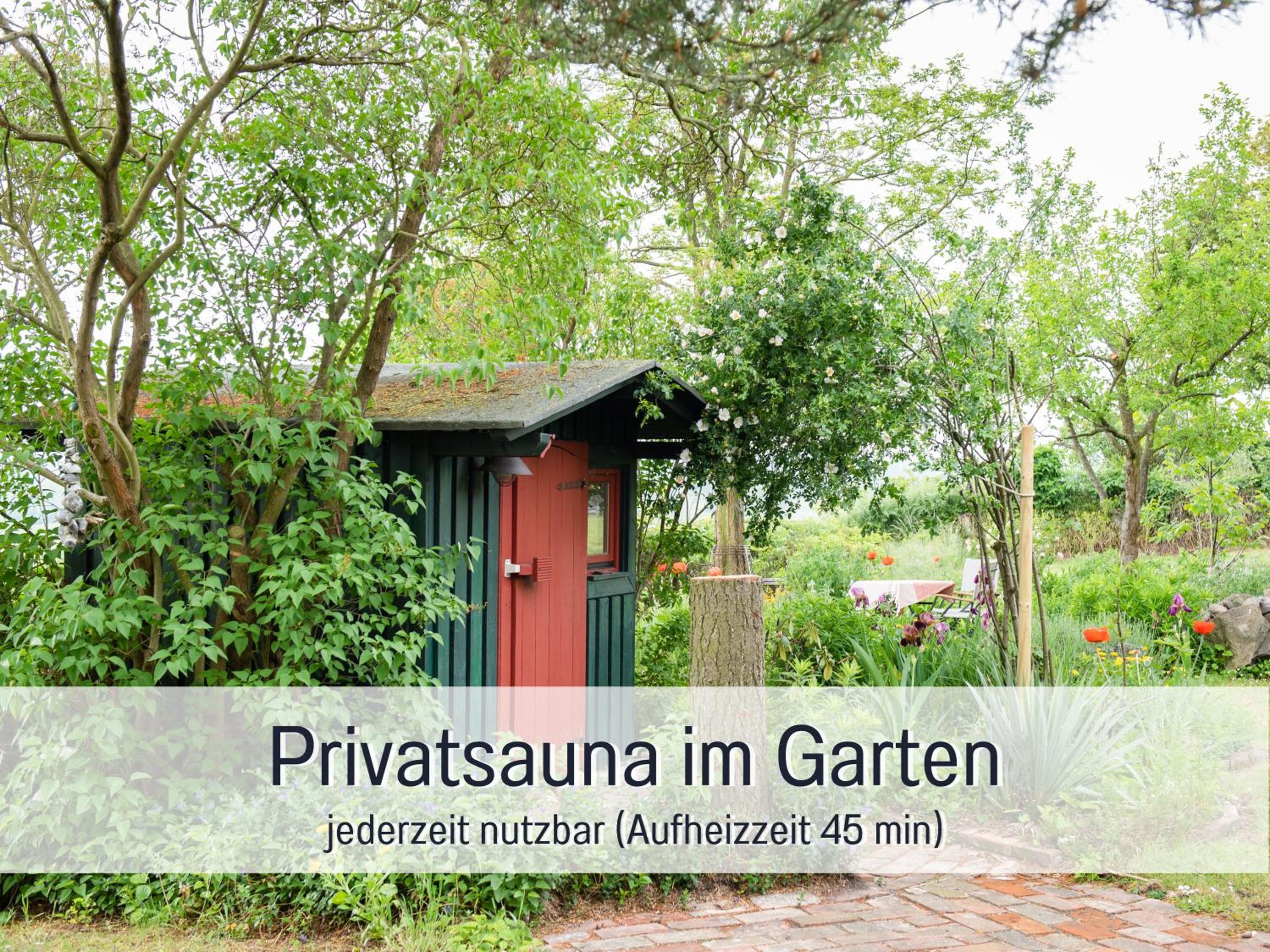 Ferienhaus Lebuser Land für bis zu 4 Personen mit 1300 qm Garten und Privatsauna, grandiosen Blick über die Oder, sonntags late check out bis 18 Uhr inklus