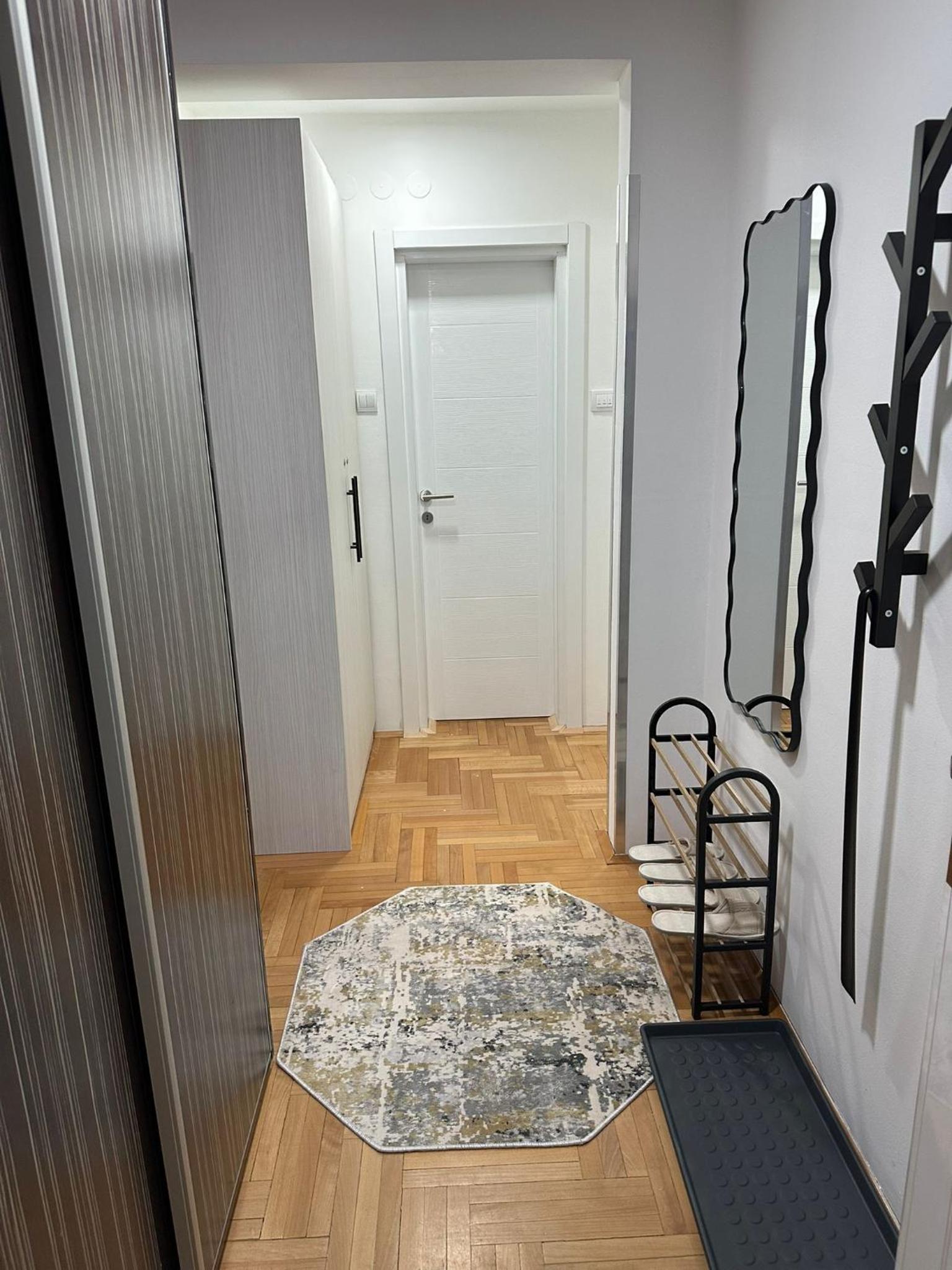 Photo 33