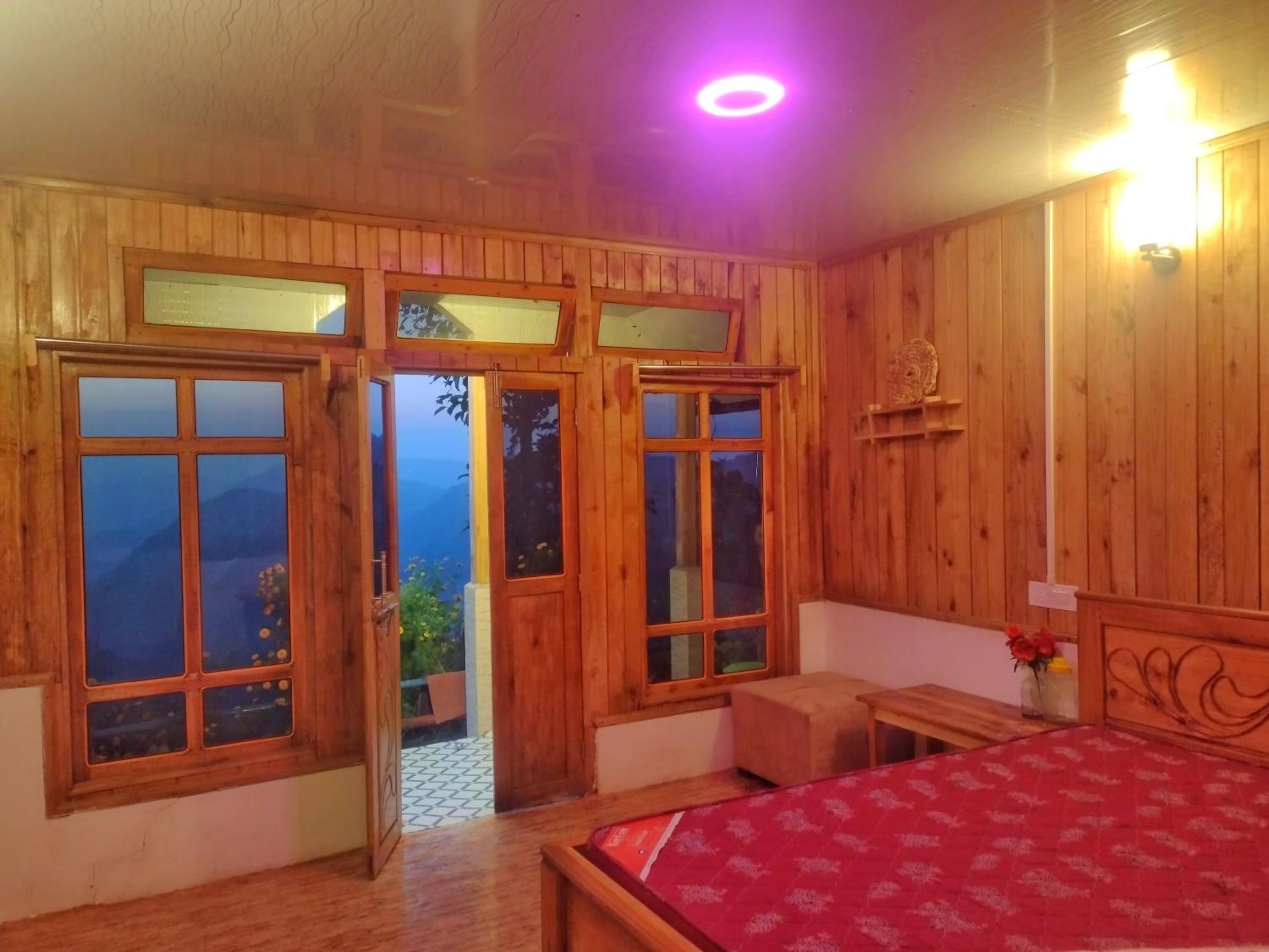 Nimzong homestay