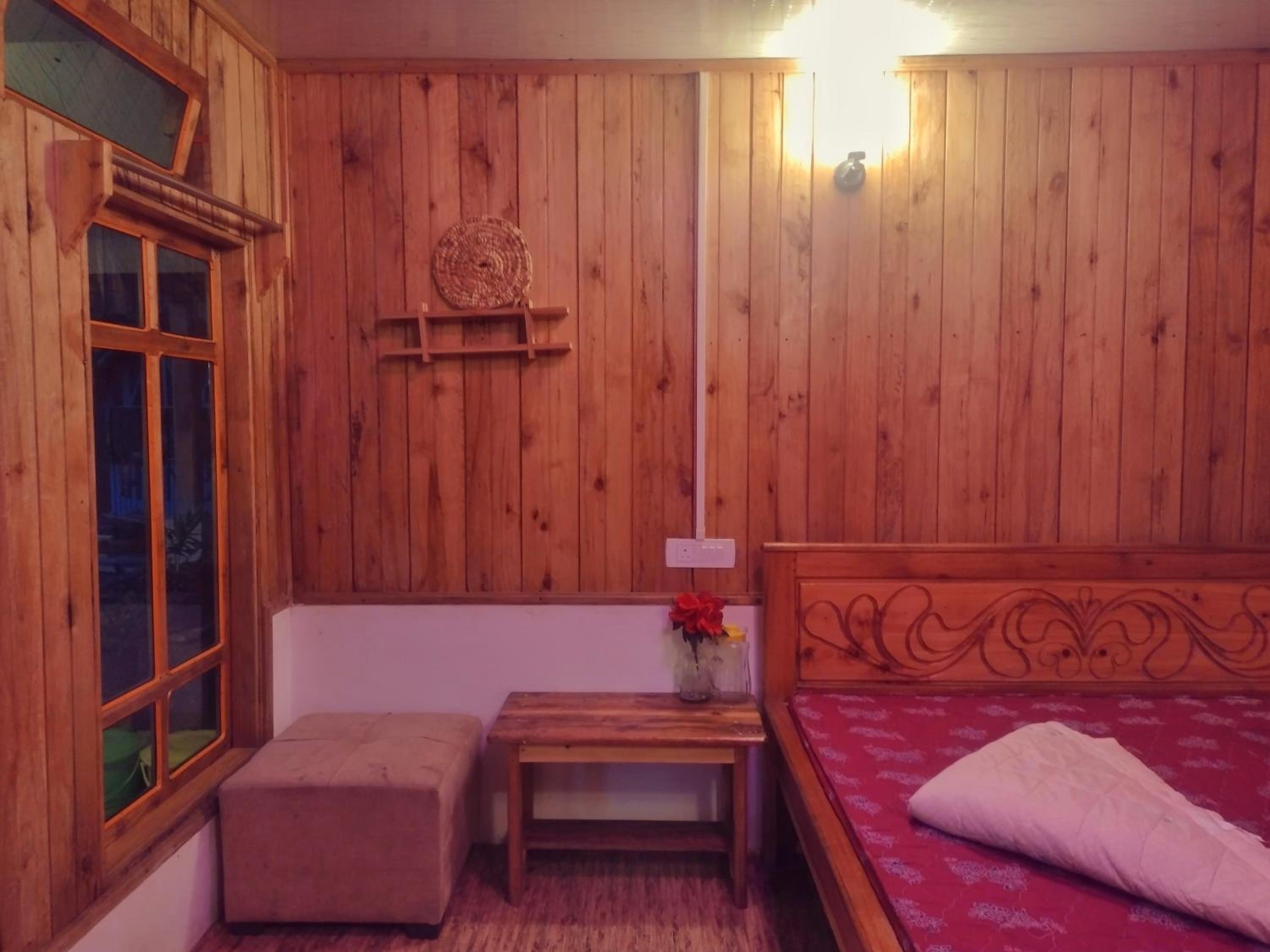 Nimzong homestay