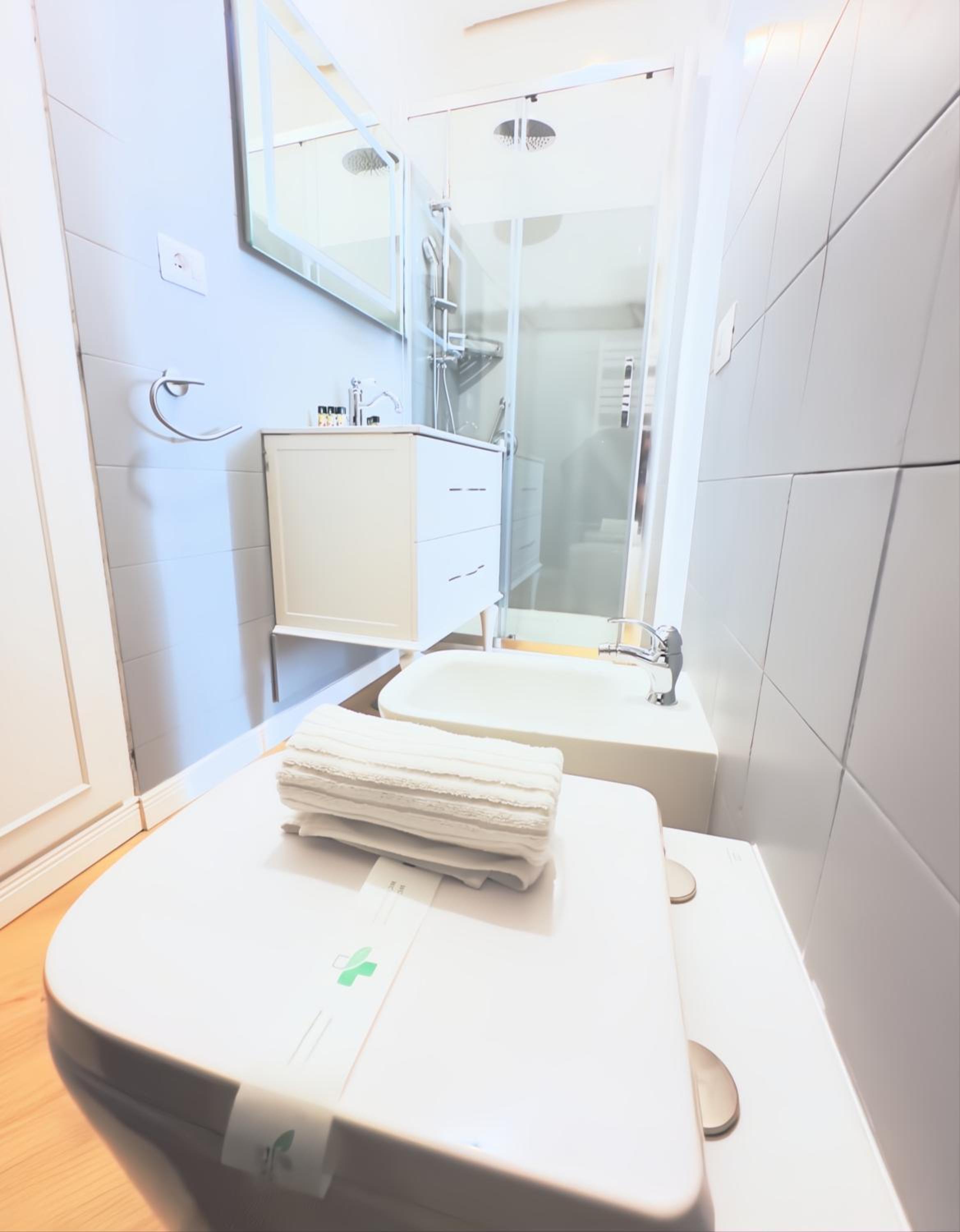 Elegantis Trevi Suite Apartment - Just 50m from Trevi Fountain