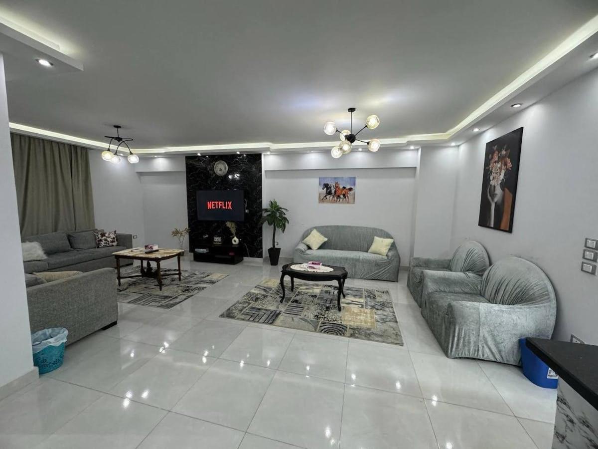 Cozy Modern Apartment In El-Nozha by Landmark Stays