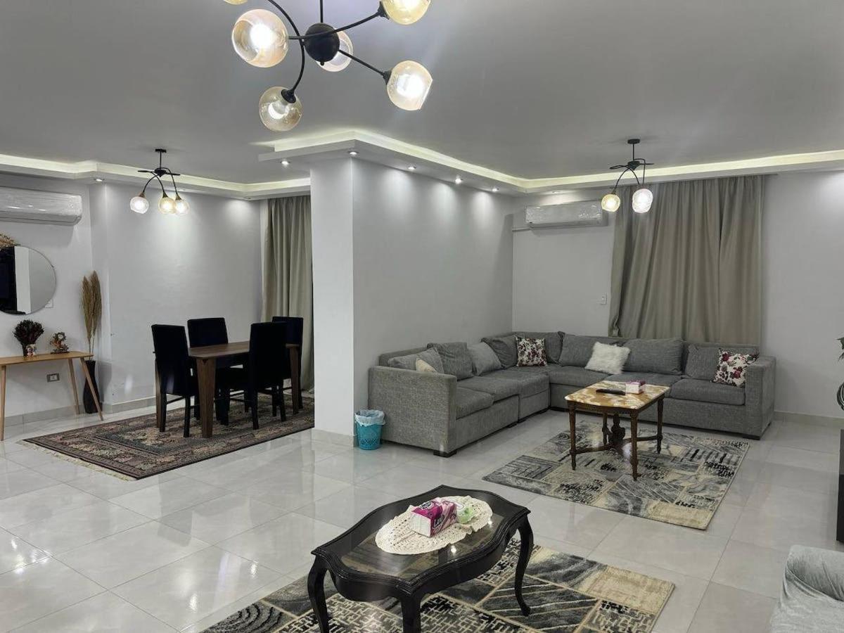Cozy Modern Apartment In El-Nozha by Landmark Stays