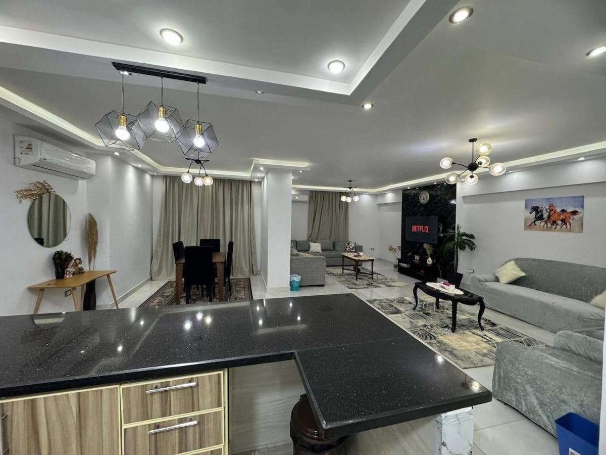 Cozy Modern Apartment In El-Nozha by Landmark Stays