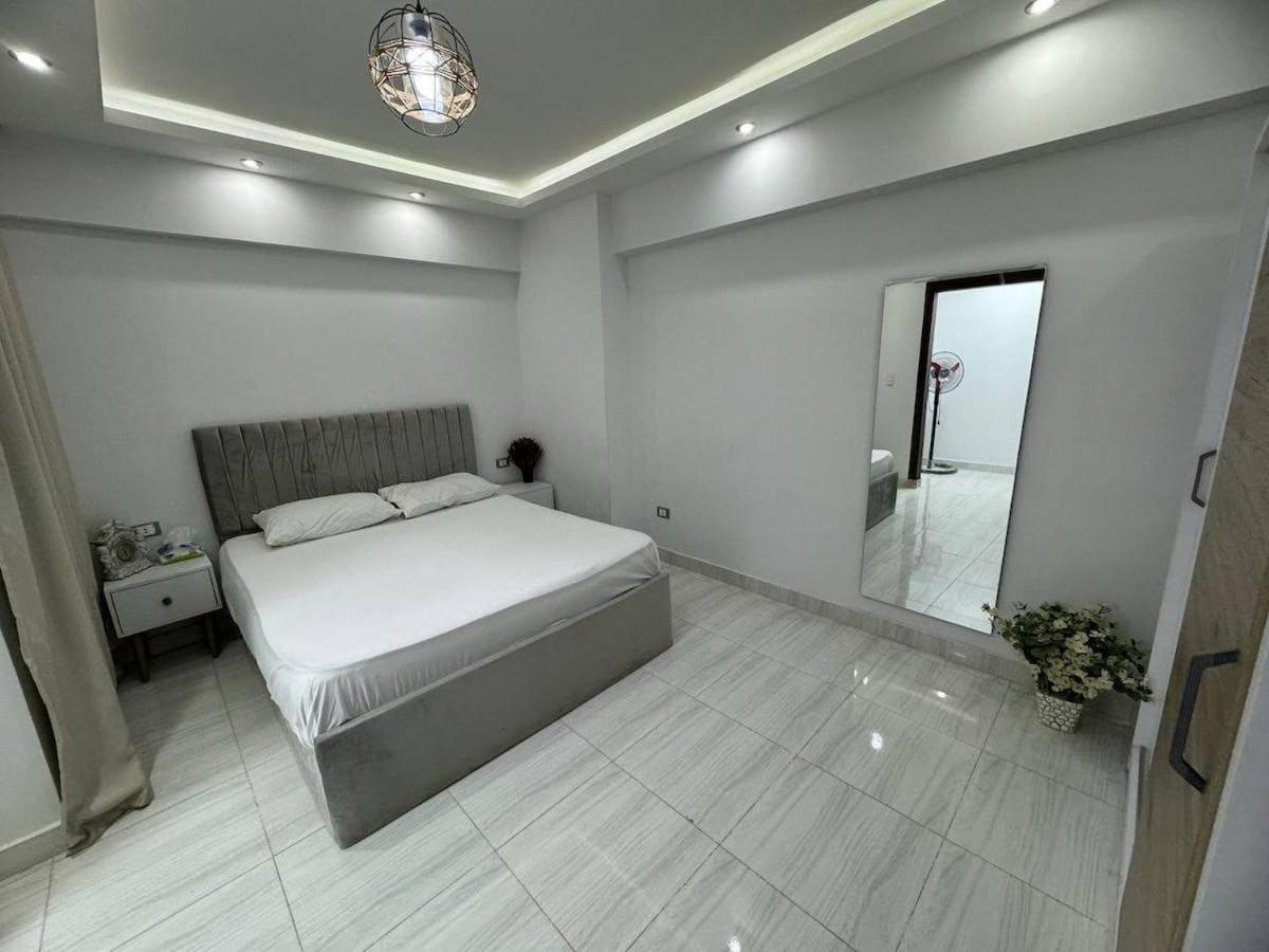 Cozy Modern Apartment In El-Nozha by Landmark Stays